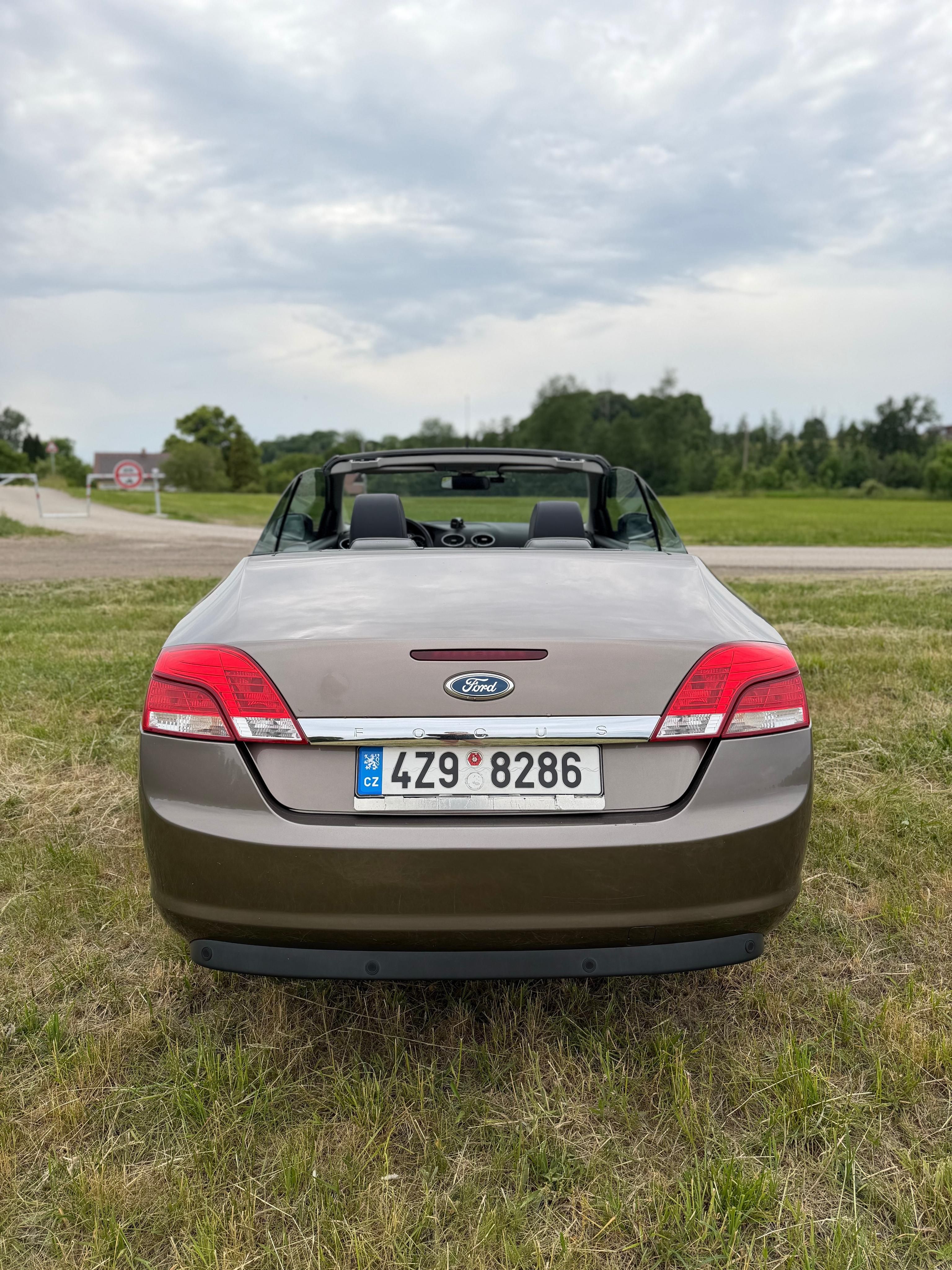 Ford Focus, 2.0 TDCi - fotka 4