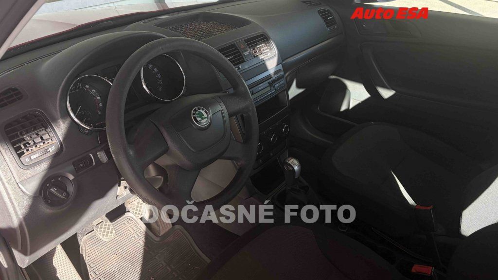 Škoda Yeti, 2.0TDi,ČR,servis.kniha,AT - fotka 3