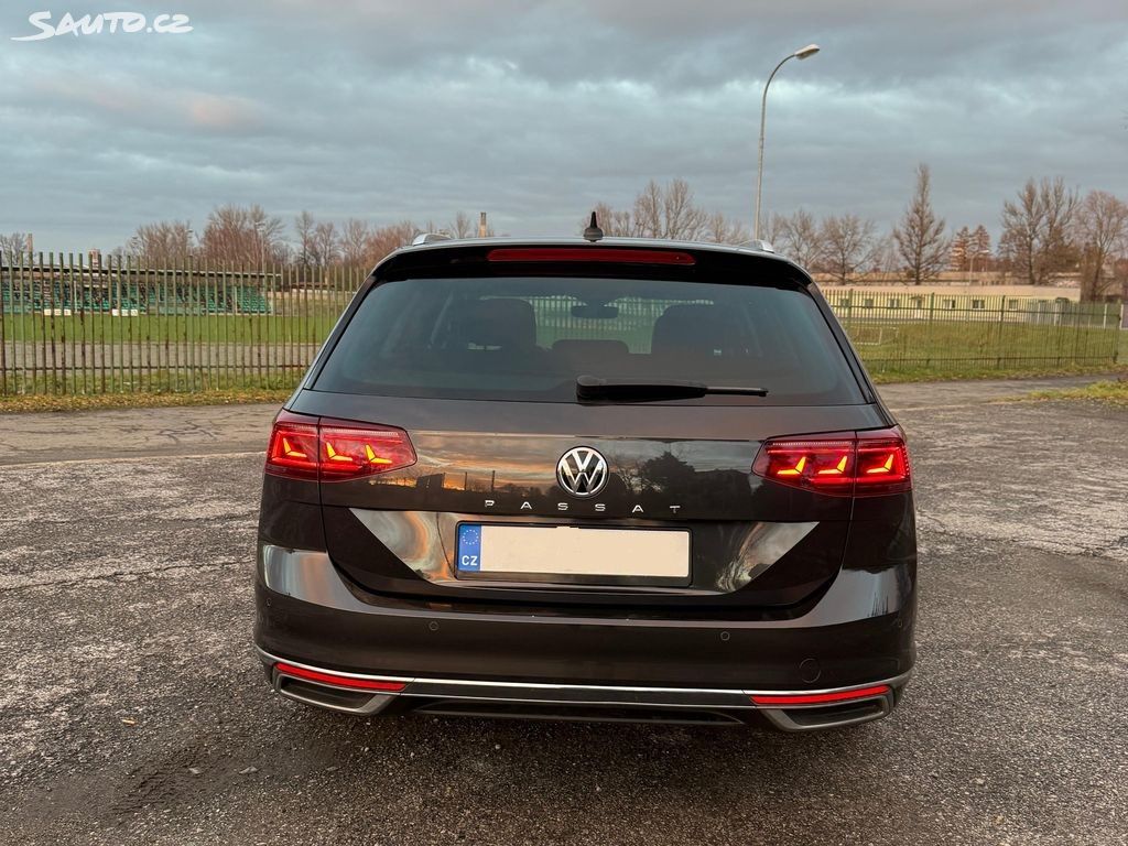 Volkswagen Passat, 2.0TDI DSG Matrix - fotka 5