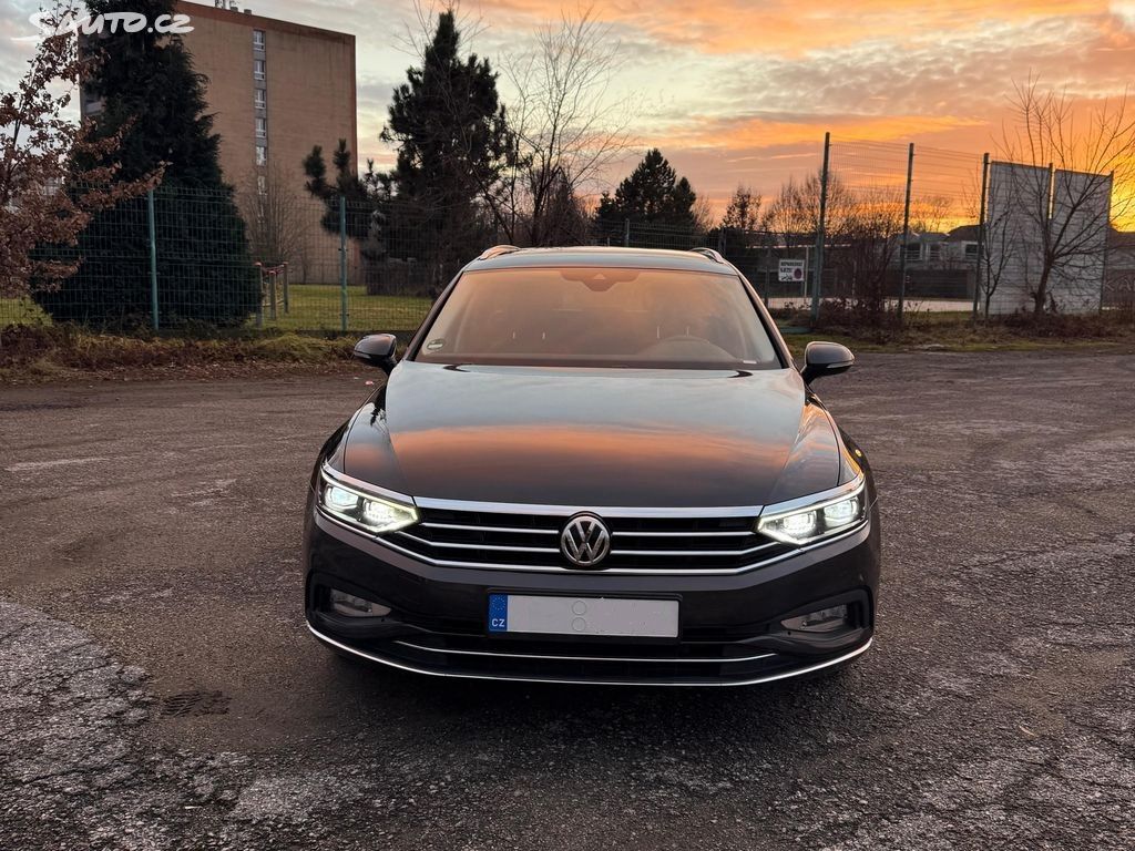 Volkswagen Passat, 2.0TDI DSG Matrix - fotka 2