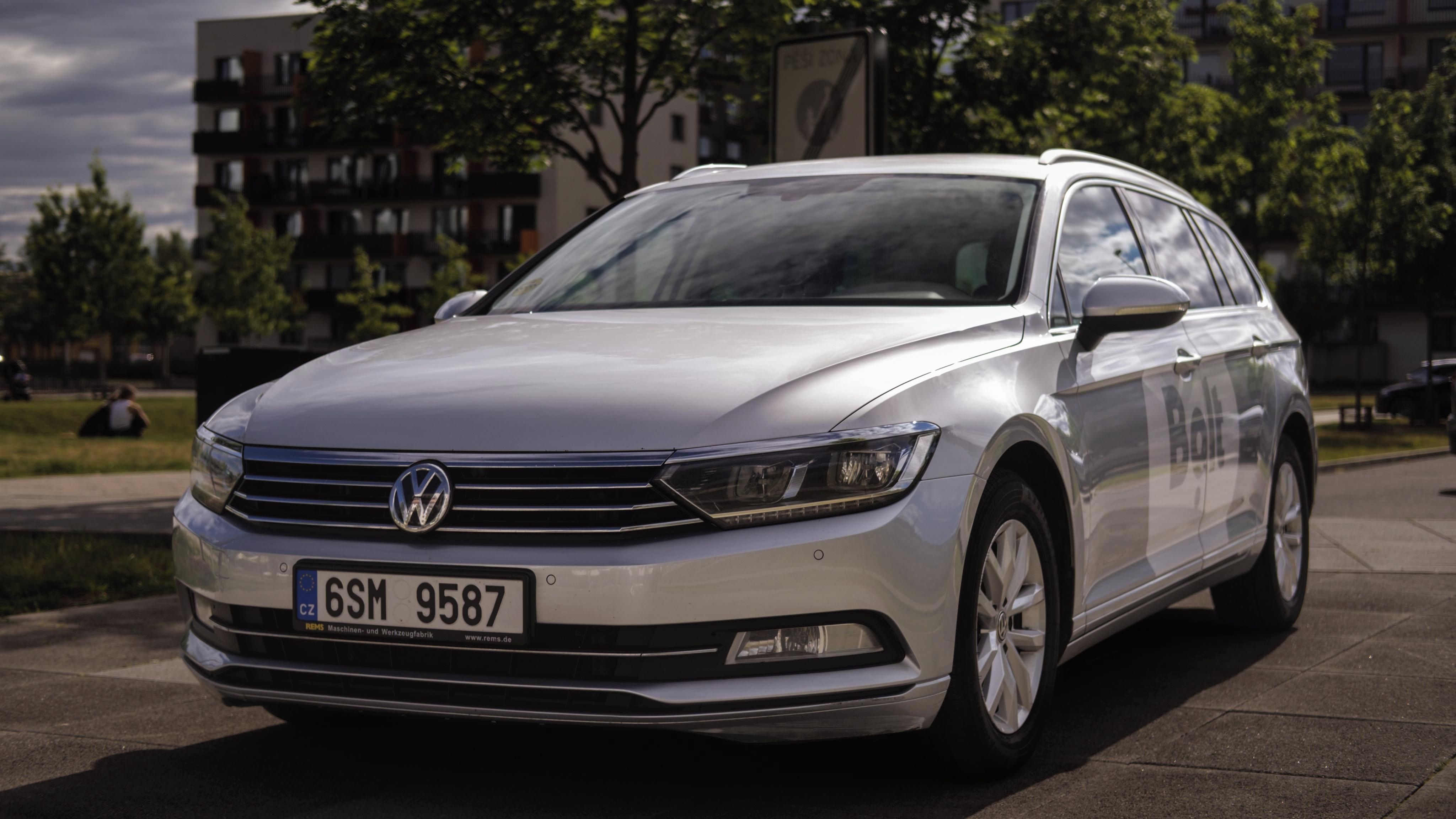 Volkswagen Passat, Volkswagen Passat B8 2.0 TDI - fotka 5