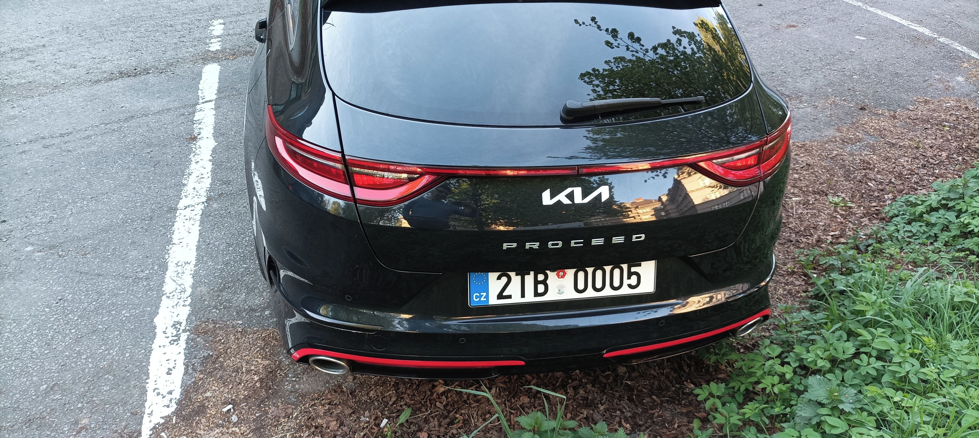 Kia ProCeed, Kia Pro Ceed GT - fotka 3