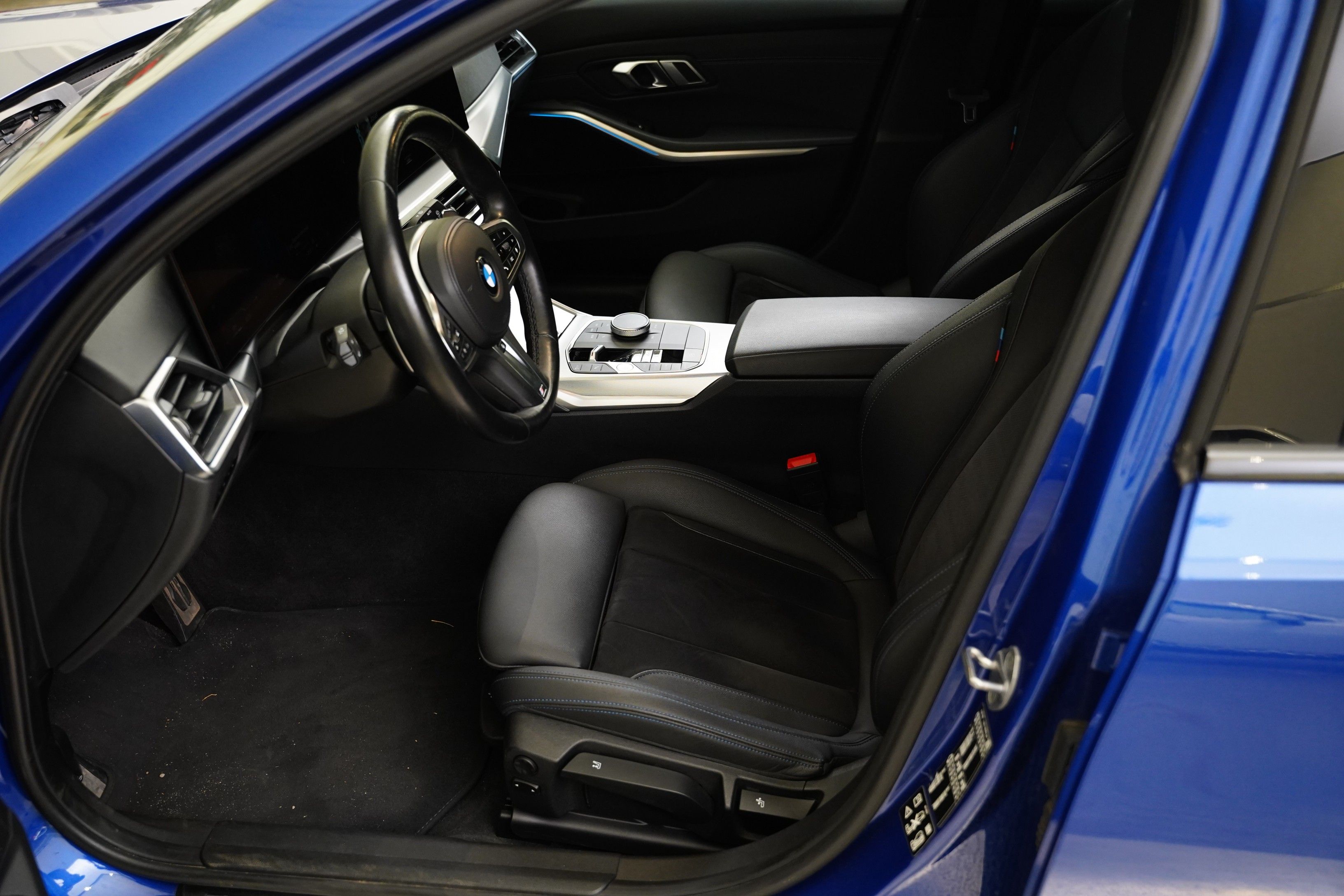 BMW Řada 3, 2.0 320d xDrive 140 kW - fotka 6