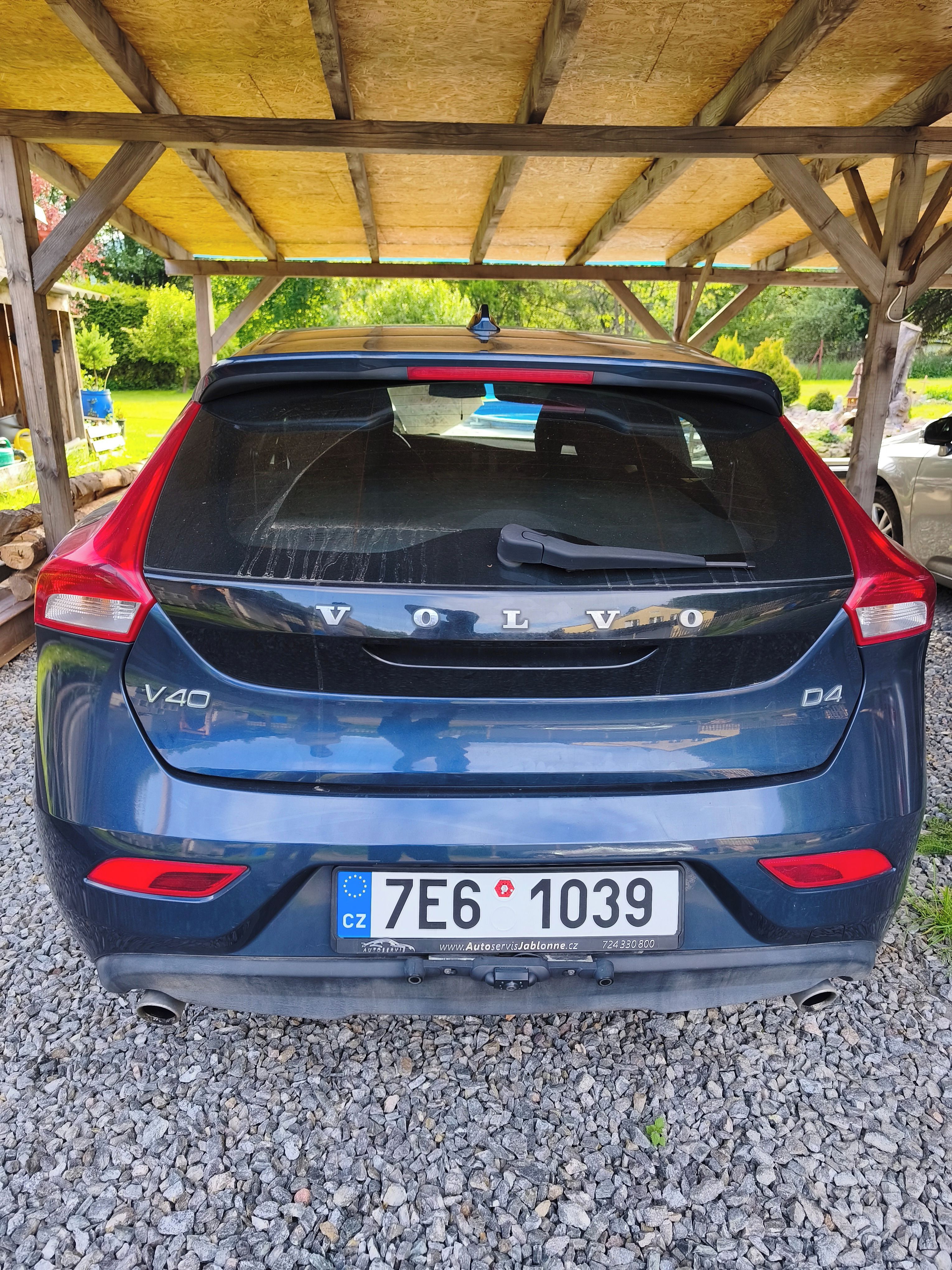 Volvo V40, 2.0 D4 130kw - fotka 3