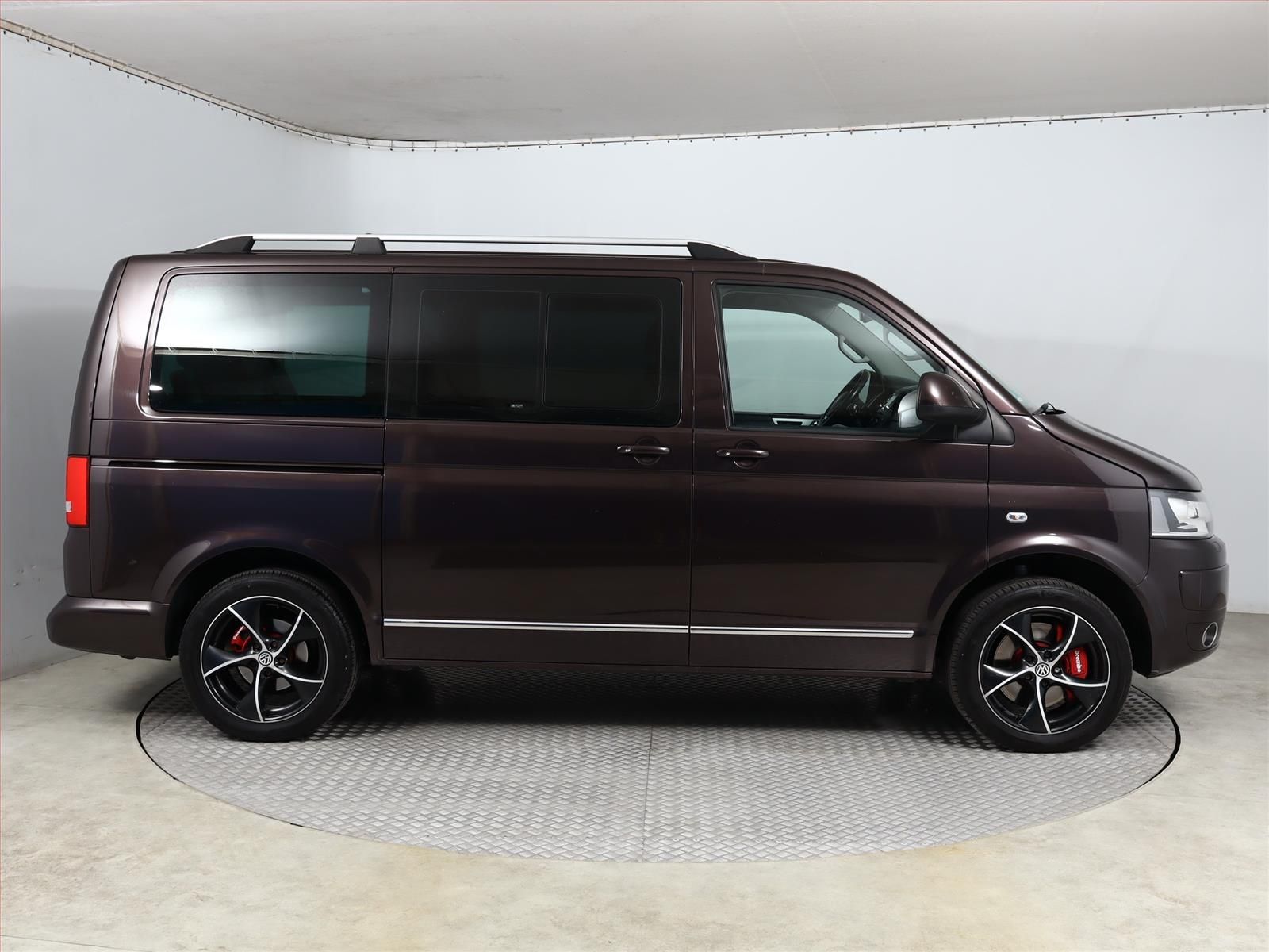 Volkswagen Multivan, 2.0 TDI 4Motion, Highline - fotka 6