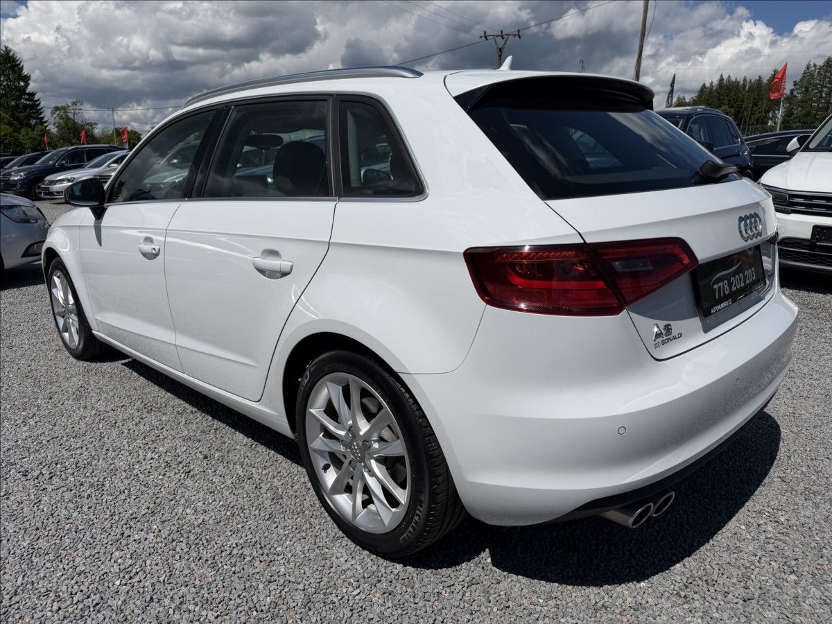 Audi A3, 2,0   Tdi 110 kw Sportback - fotka 5