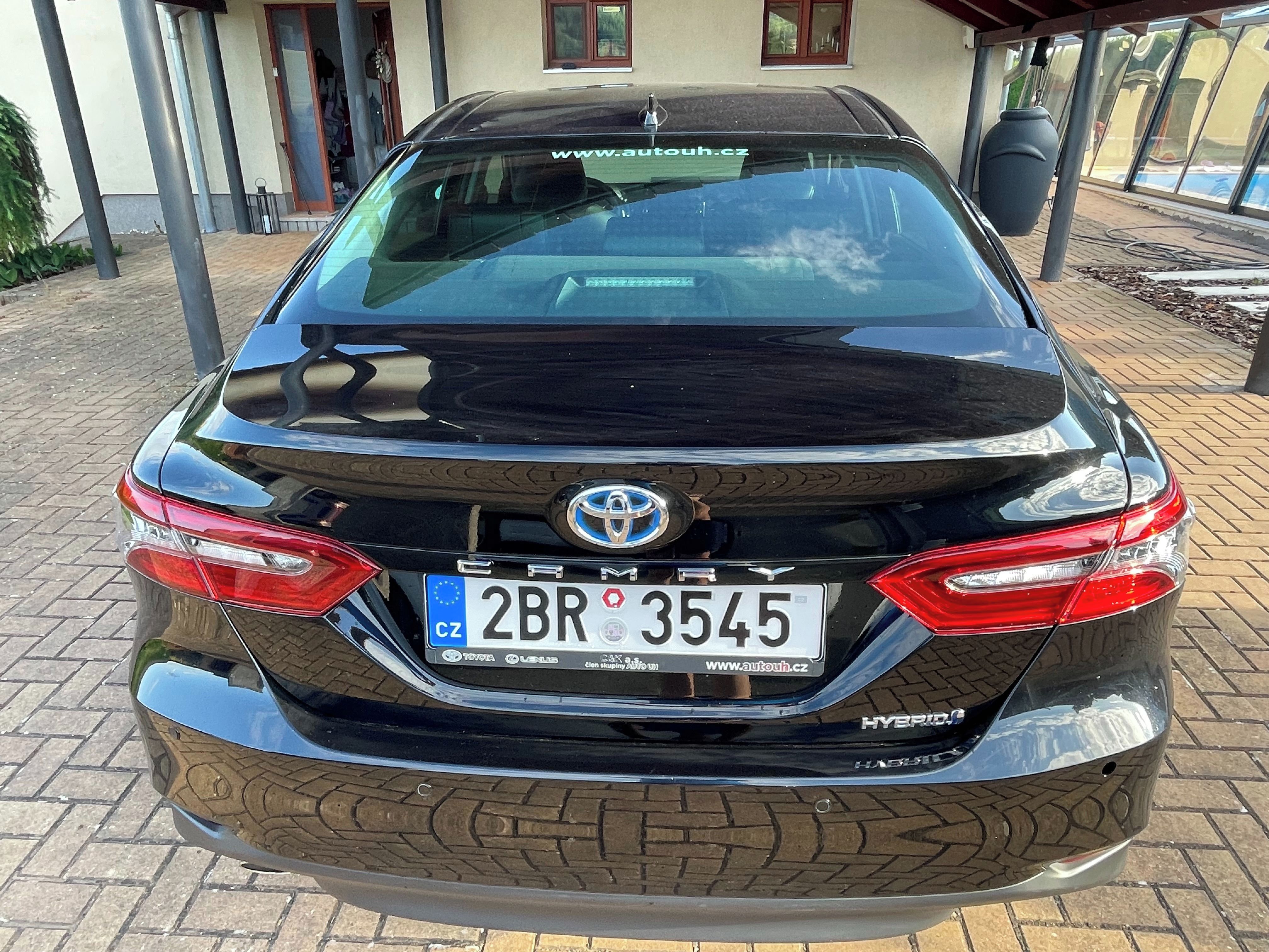 Toyota Camry, Executive VIP, 2.5 Hybrid - fotka 6