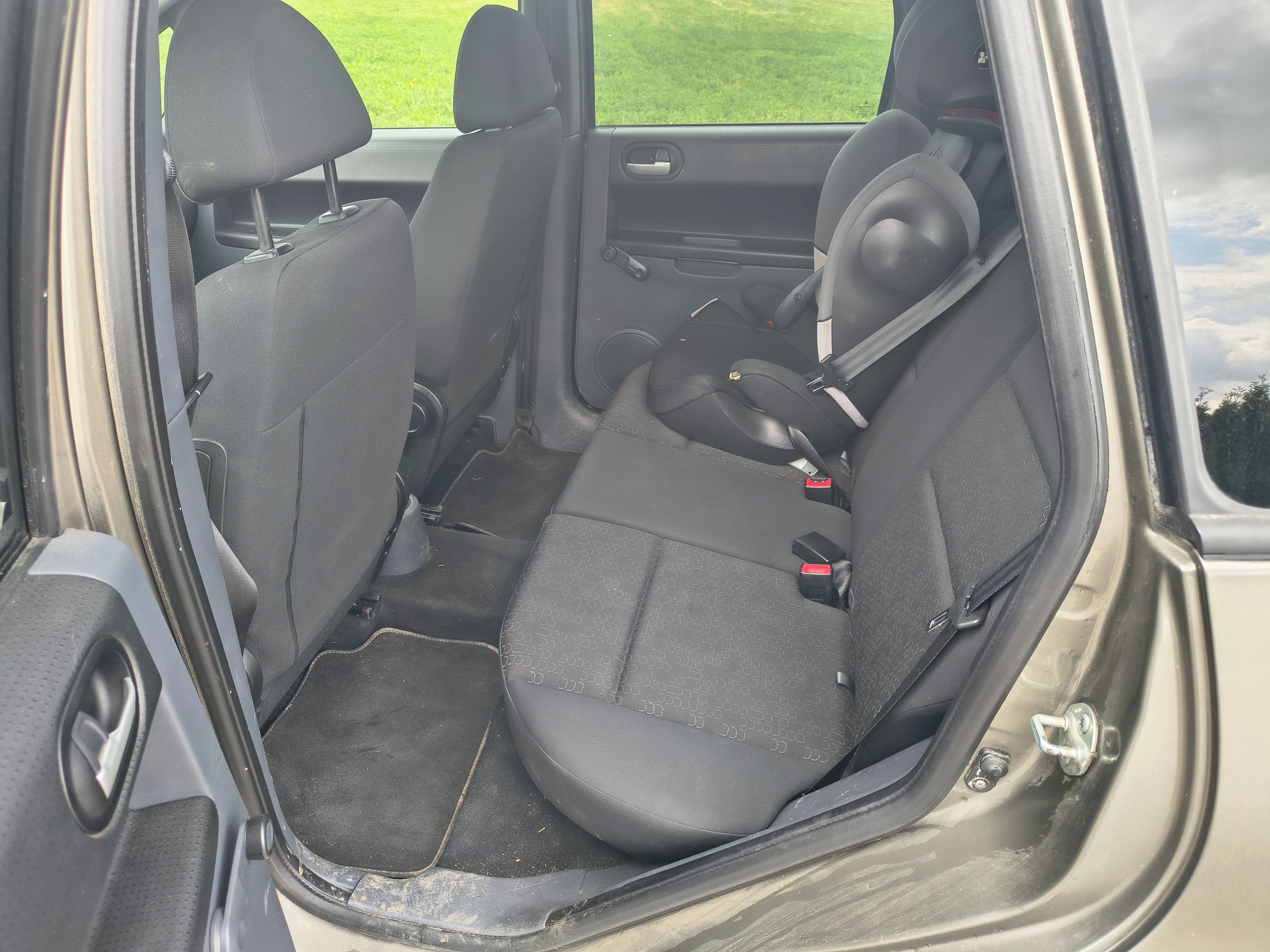 Mitsubishi Colt, Mitsubishi Colt 1.3 70kw - fotka 4