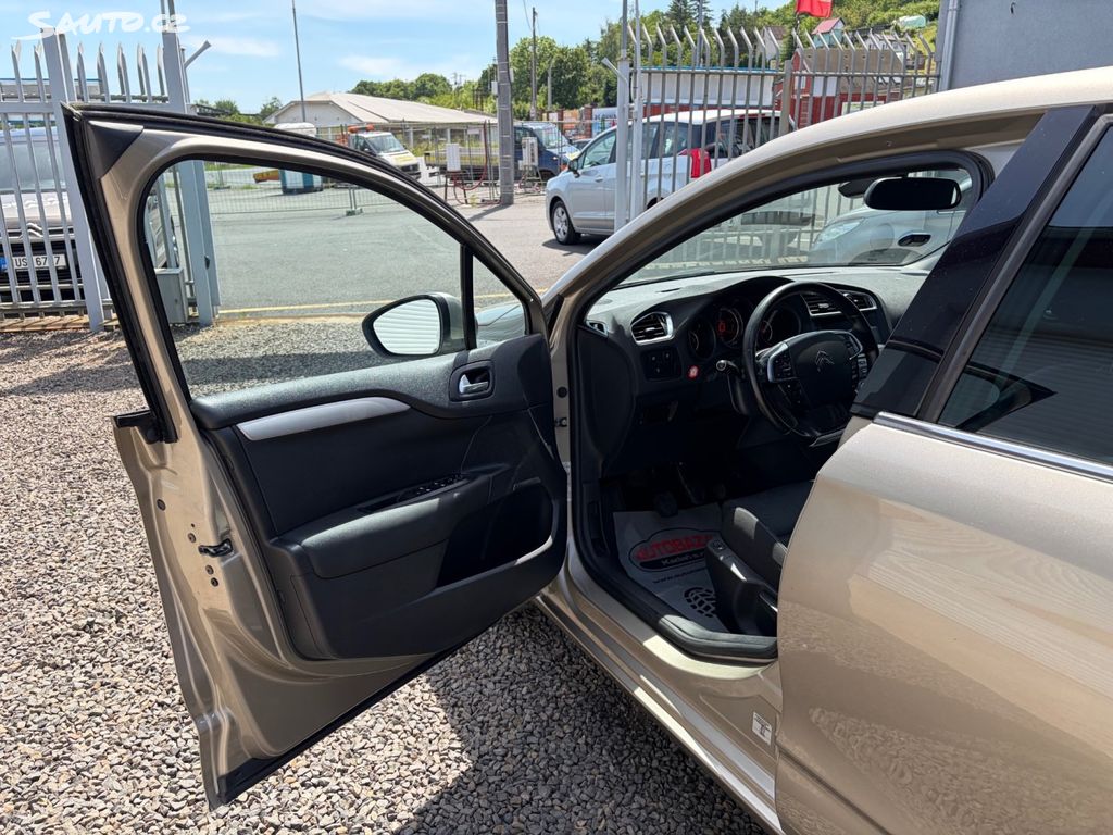 Citroën C4, 1,6 88kW, SERVISKA