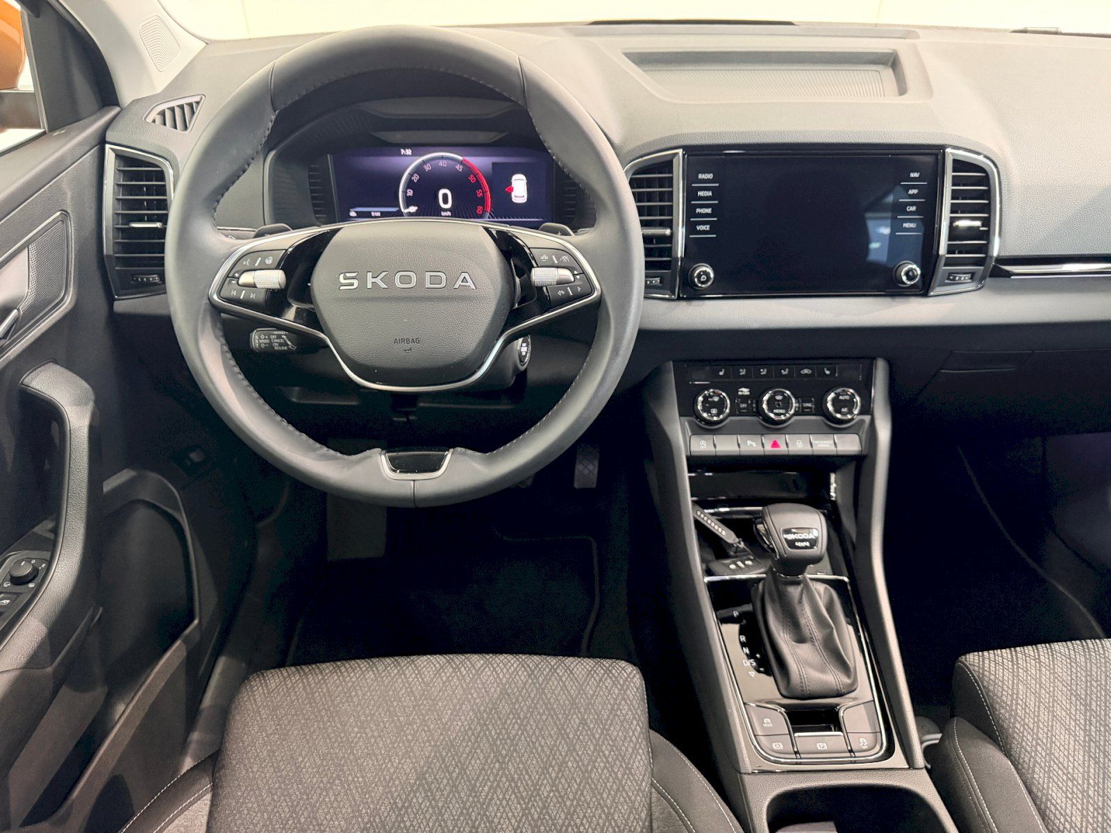 Škoda Karoq, 2,0 TDI 110 kW A7F Top Selecti - fotka 5