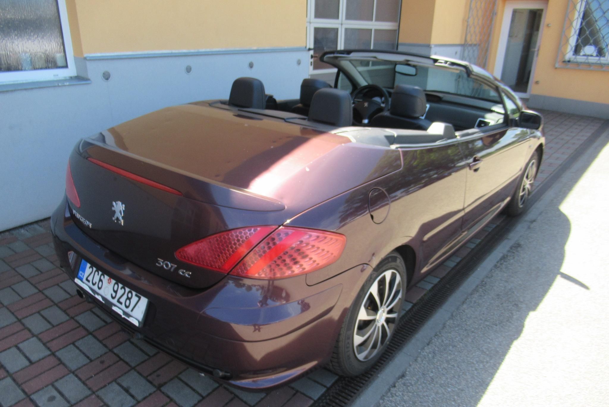 Peugeot 307, CC 2.0i + LPG AUT.KLIMA TAŽNÉ - fotka 2