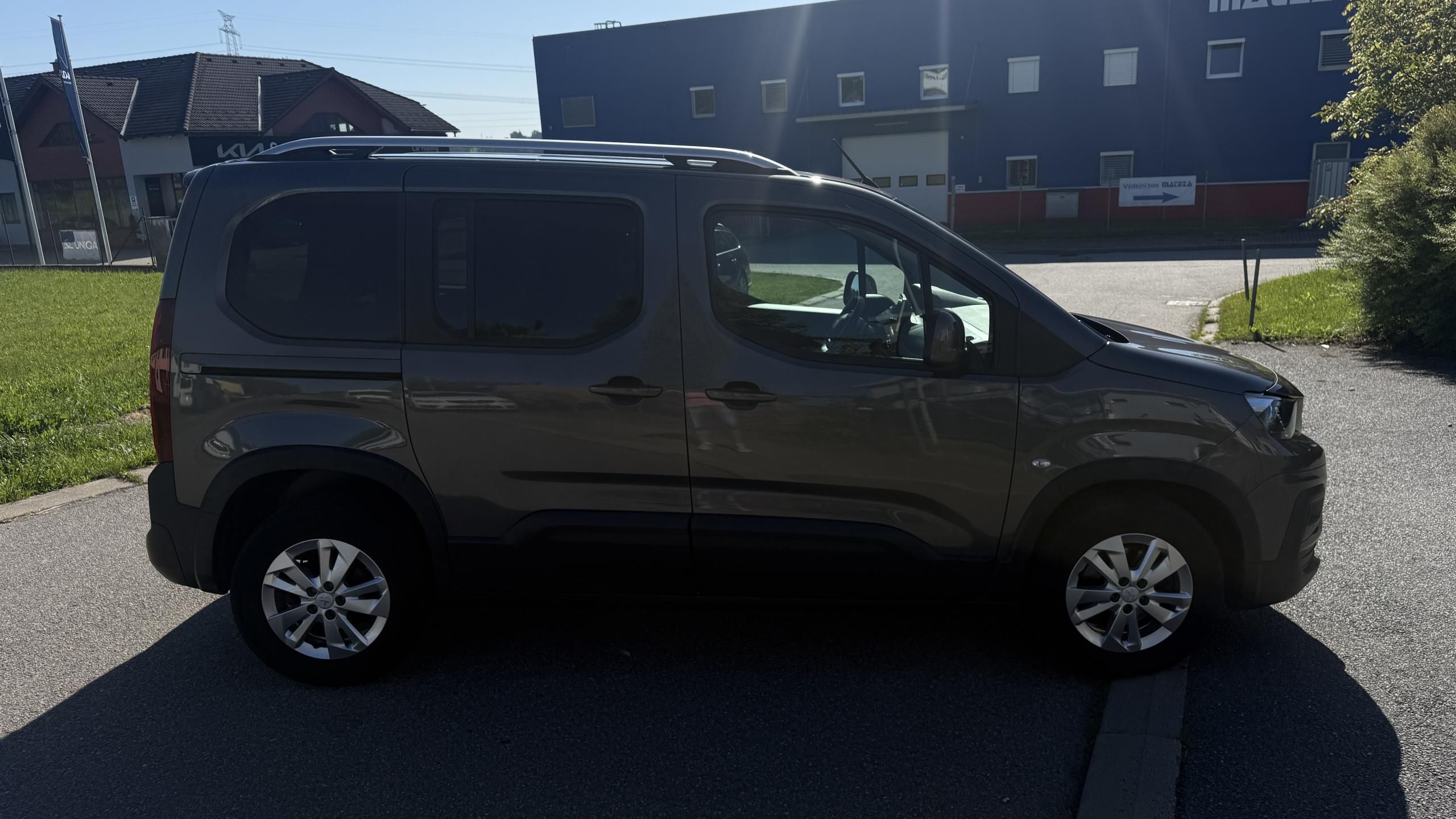 Peugeot Rifter, 1.2i 96KW AUTOMAT 7 MÍST 80 KM - fotka 5