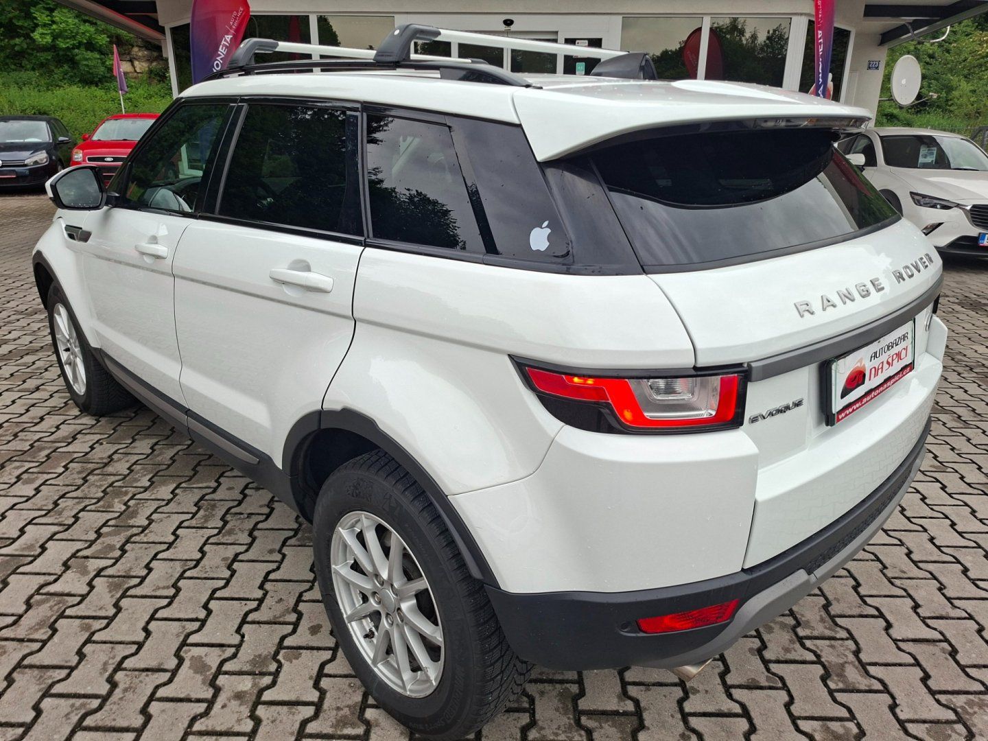 Land Rover Range Rover Evoque, 2.0TD4 110kW 4X4 -NOVÉ V ČR - fotka 6