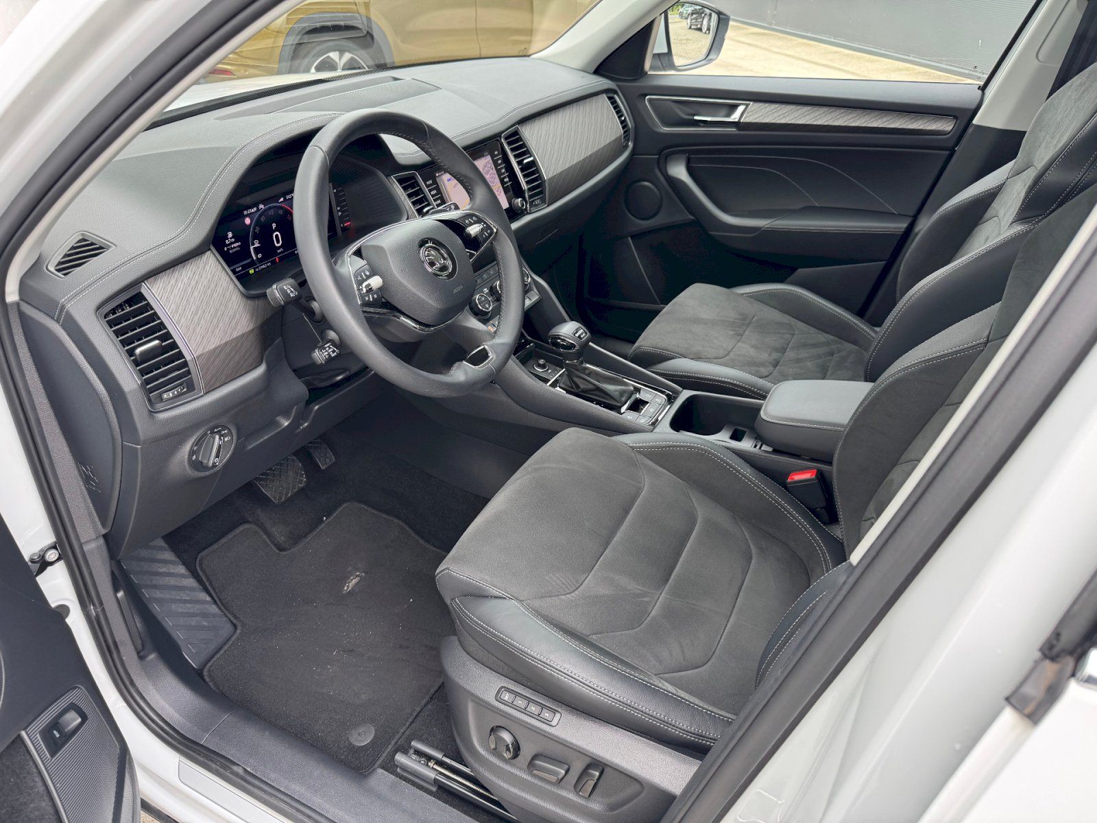 Škoda Kodiaq, DSG 2.0 TDI 147 kW 4x4 Style E - fotka 6