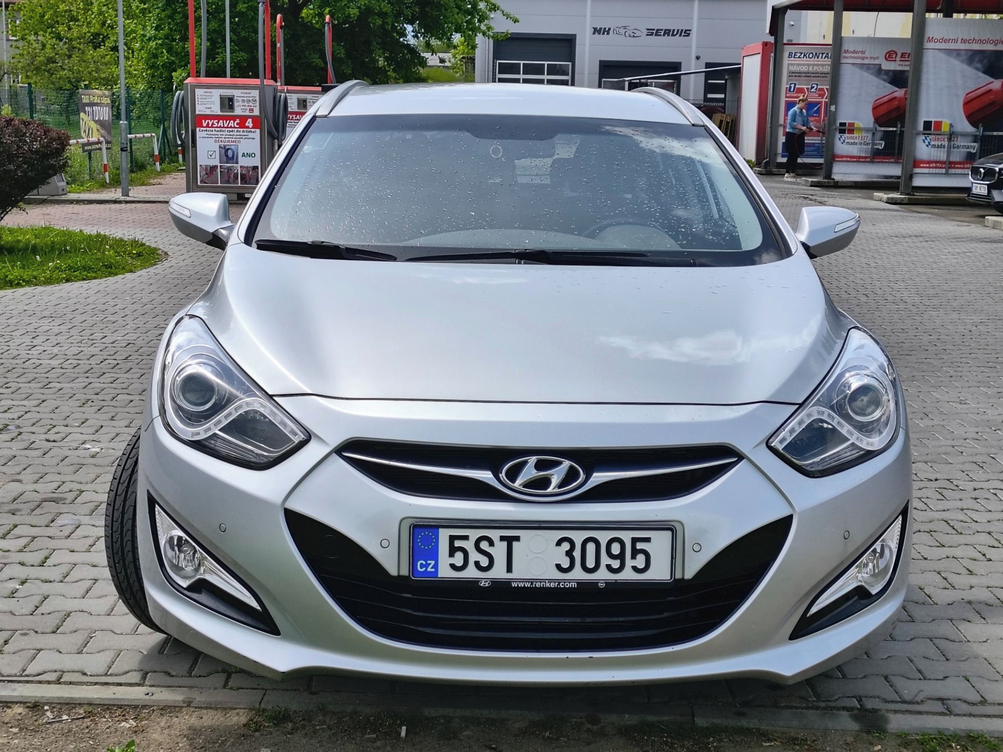 Hyundai i40, 1.6 GDI 99kW, navi+hf, tažné z - fotka 2