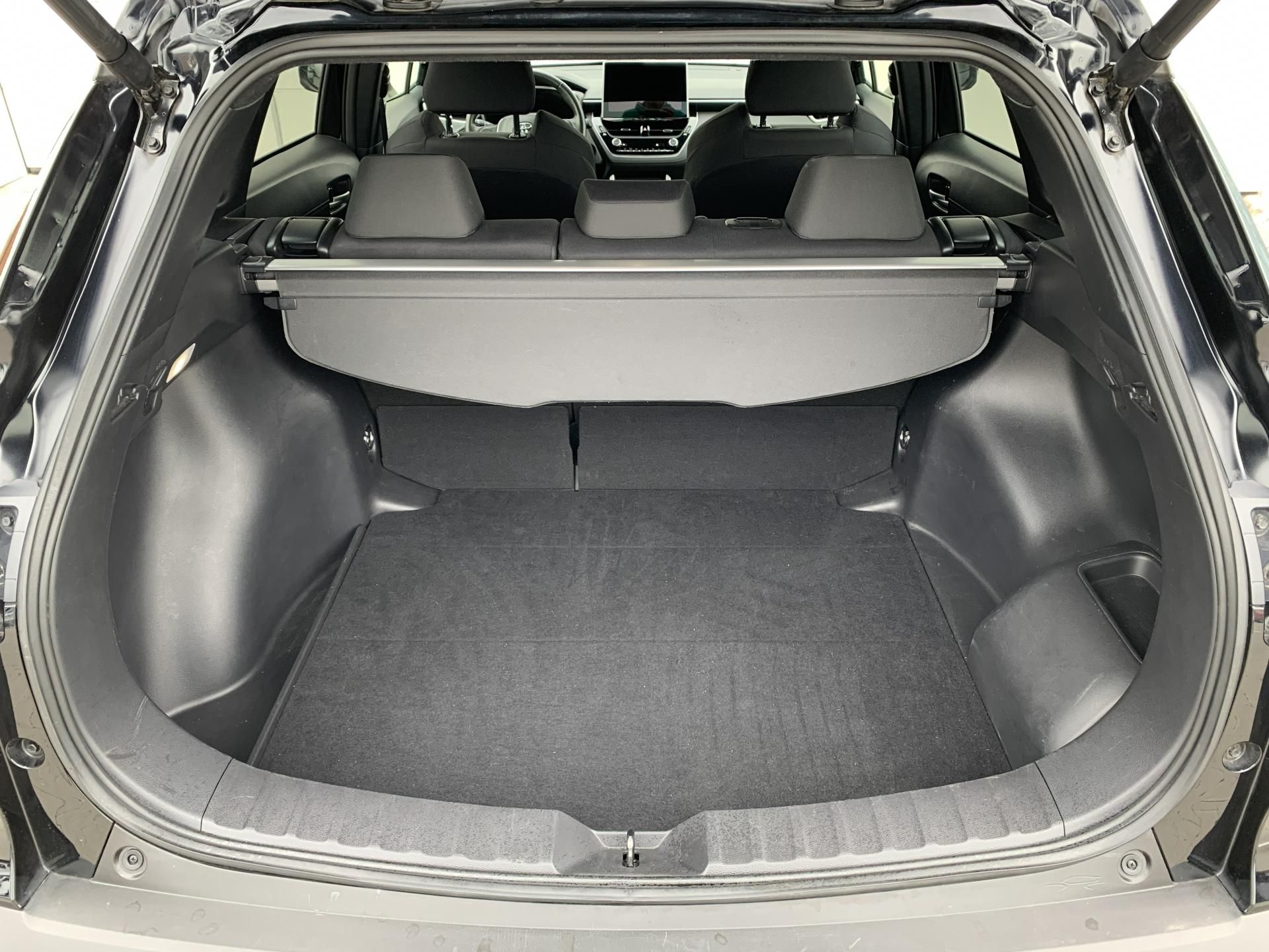Toyota Corolla Cross, STYLE TECH 2.0 HEV 143kW AT - fotka 5