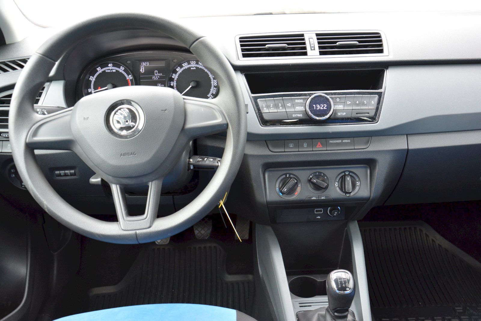 Škoda Fabia, 1.0 MPI 44 KW Active - fotka 5