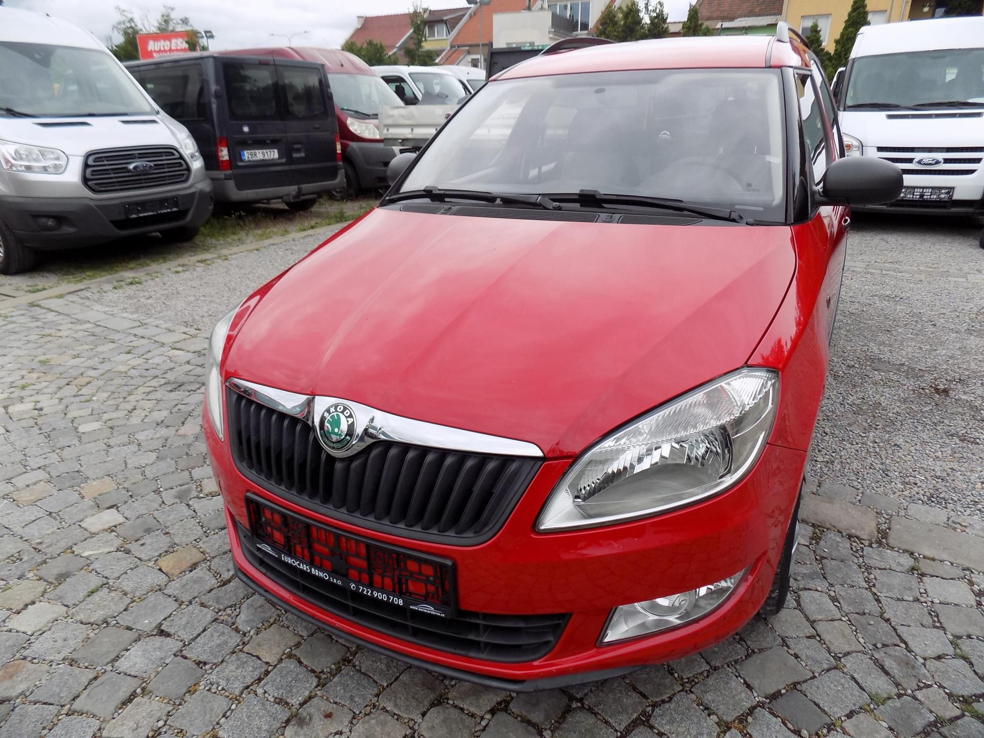 Škoda Roomster, 1,2 TSI 63 KW KLIMA 1.MAJITEL - fotka 2