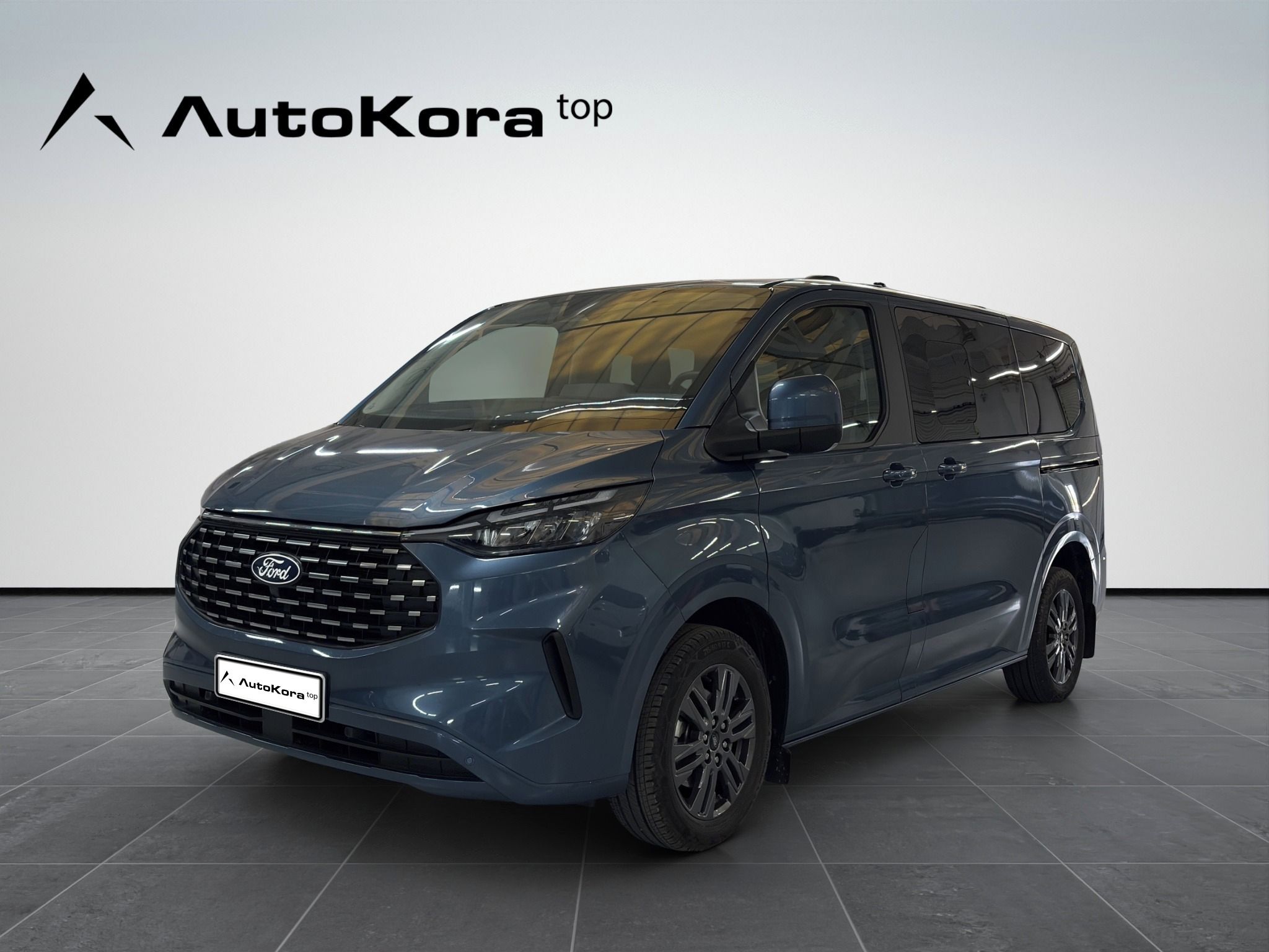 Ford Tourneo Custom, 2,0 EcoBlue Titanium L1 - fotka 3