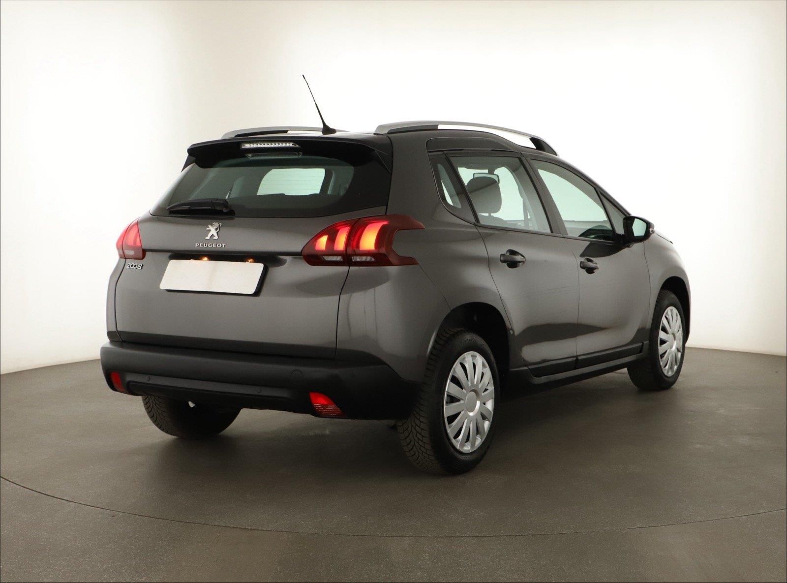 Peugeot 2008, 1.2 PureTech, ČR,1.maj - fotka 5