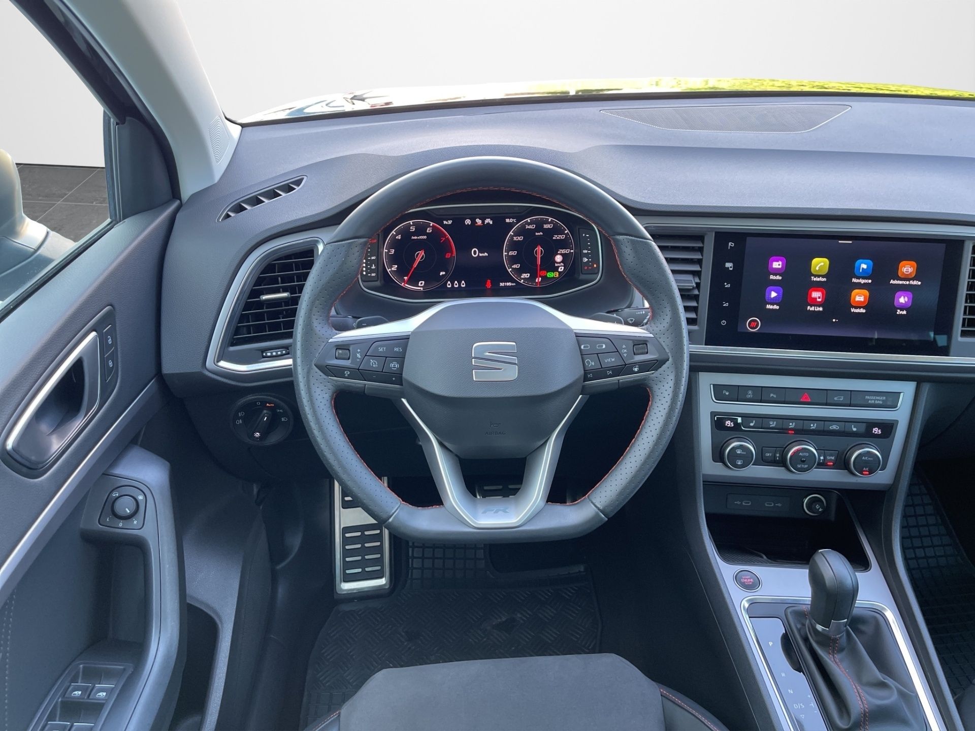 Seat Ateca, 1.5 TSI 110 kW DSG FR Black ma - fotka 6