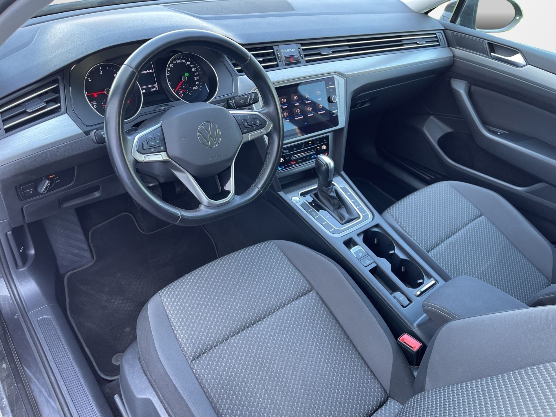 Volkswagen Passat Variant, 2.0 TDI 110 kW DSG ConceptLine - fotka 5