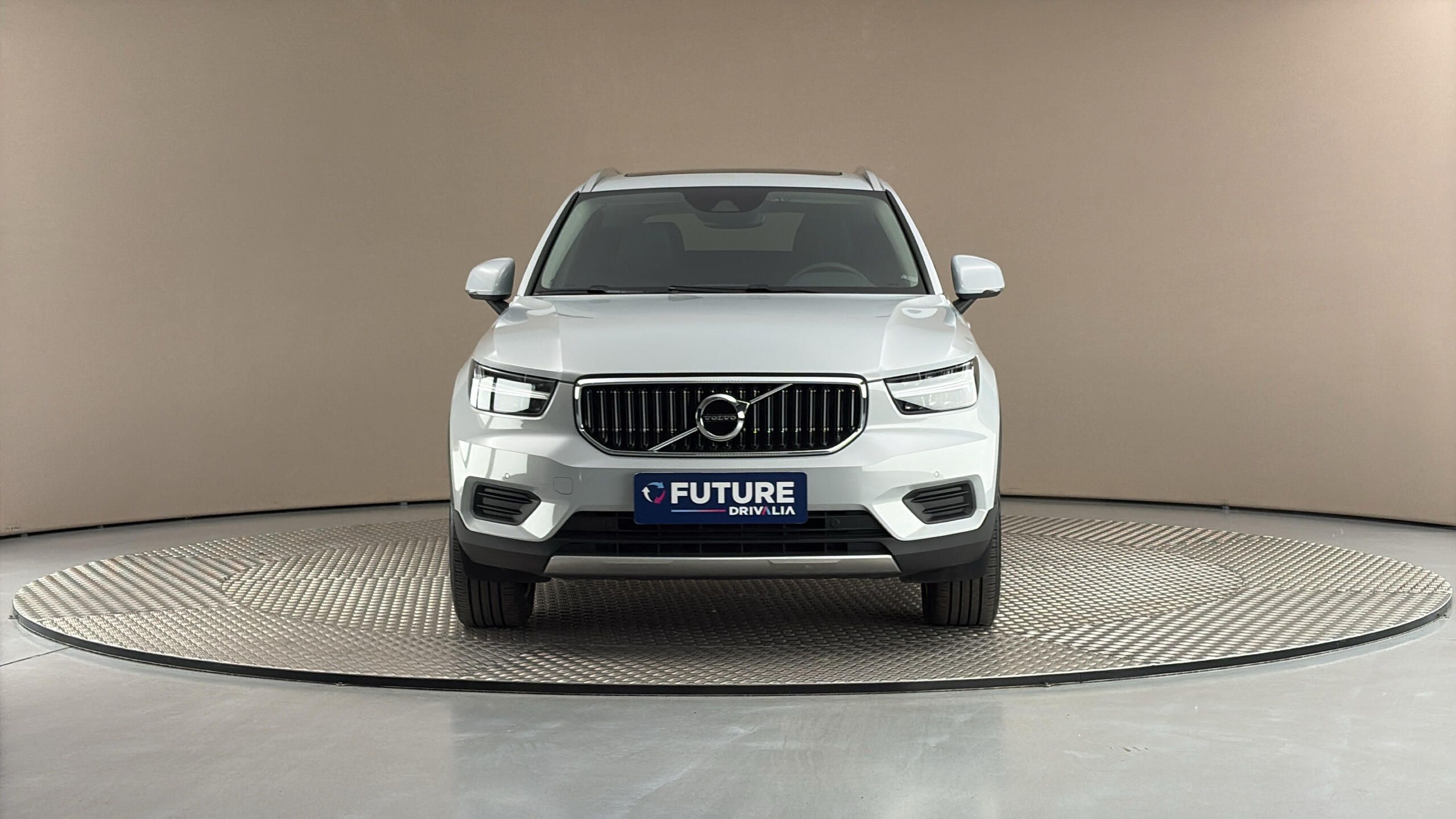 Volvo XC40, B5 Awd Benzín Inscription Auto - fotka 3