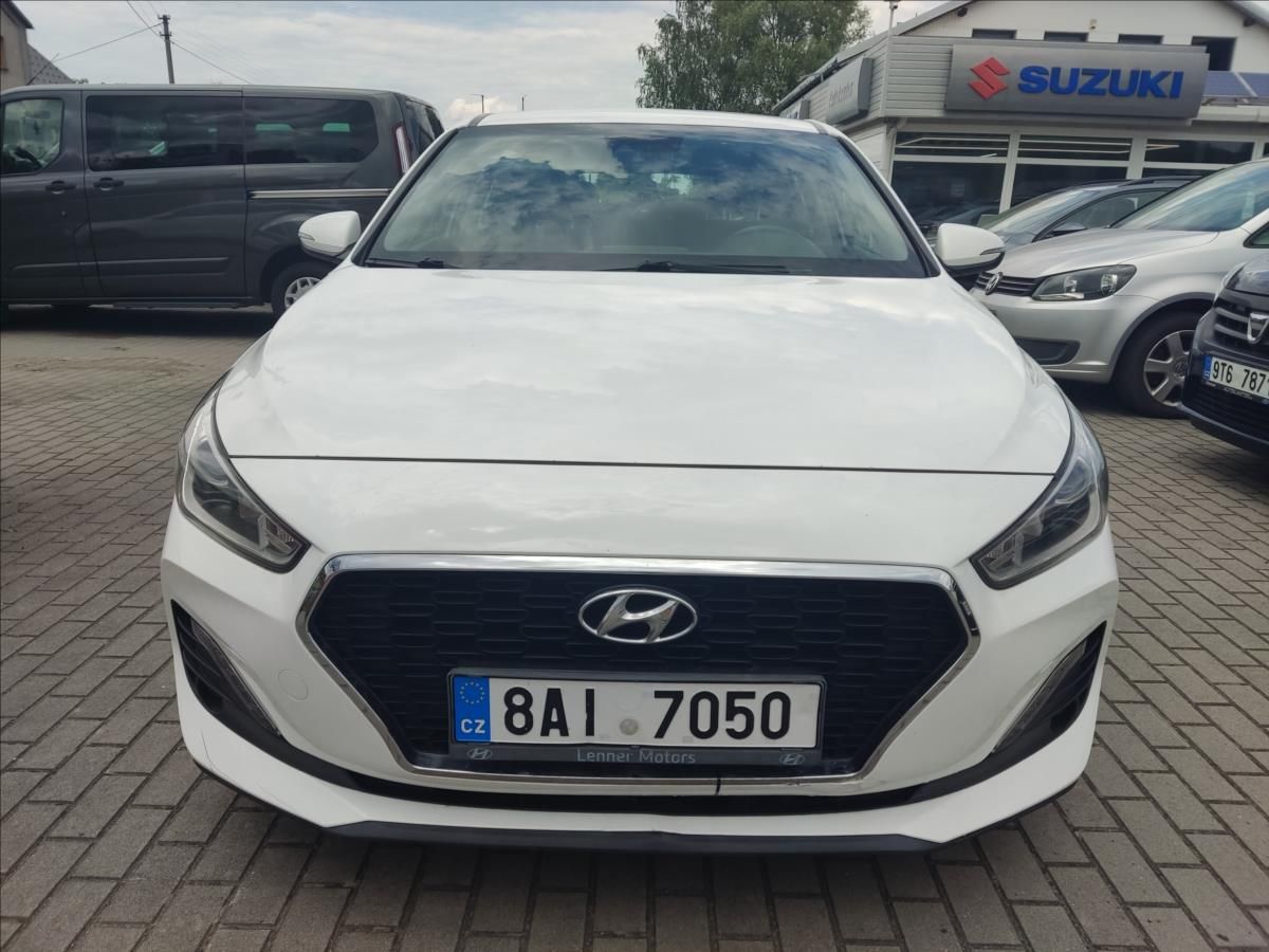 Hyundai i30, 1,4 i - fotka 5