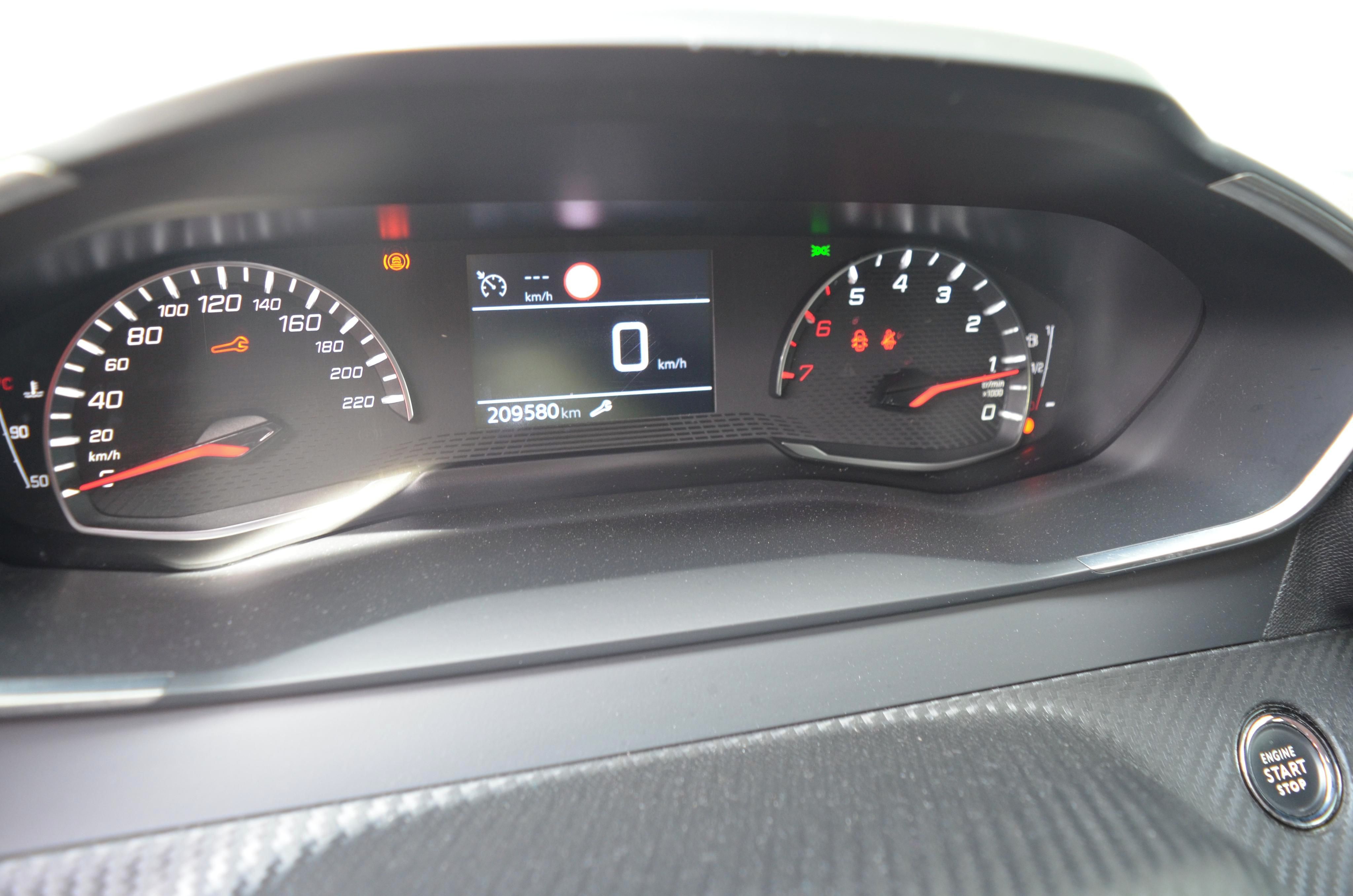 Peugeot 3008, 1,5BLUE HDi ALLURE - fotka 5