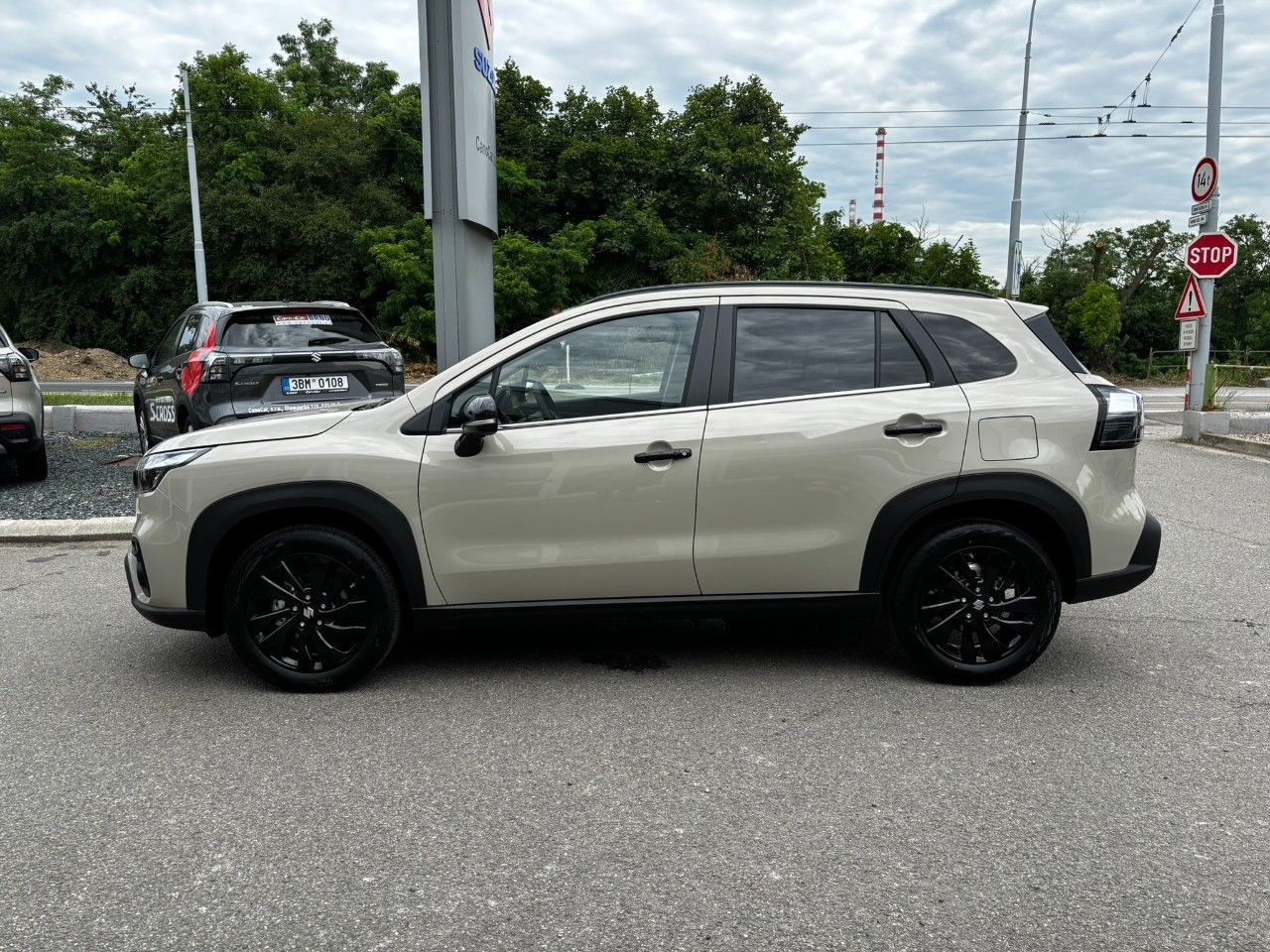 Suzuki S-Cross, 4x4 Black Edition - fotka 4