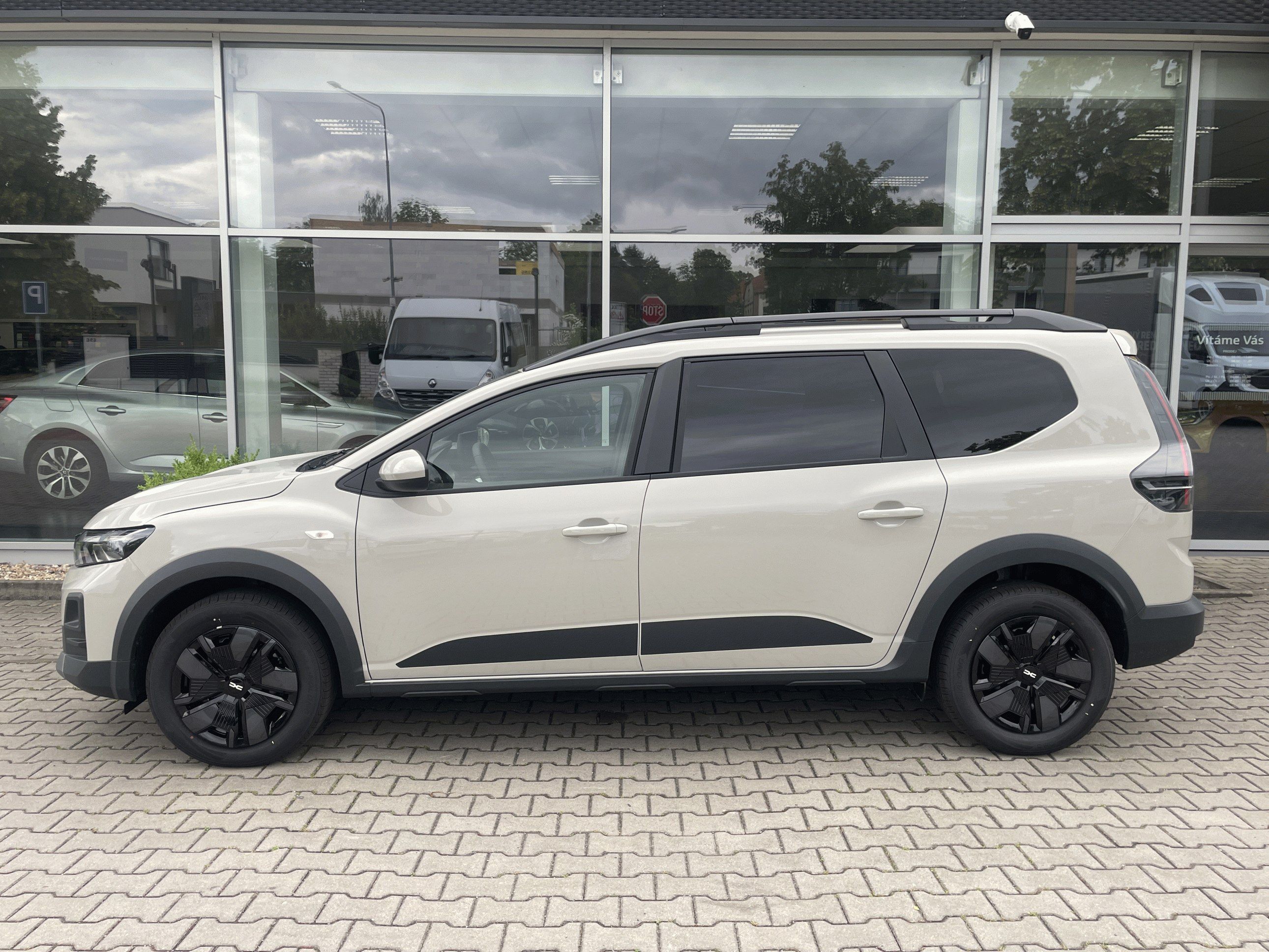 Dacia Jogger, Eco-G 120 Expression 5 míst - fotka 4