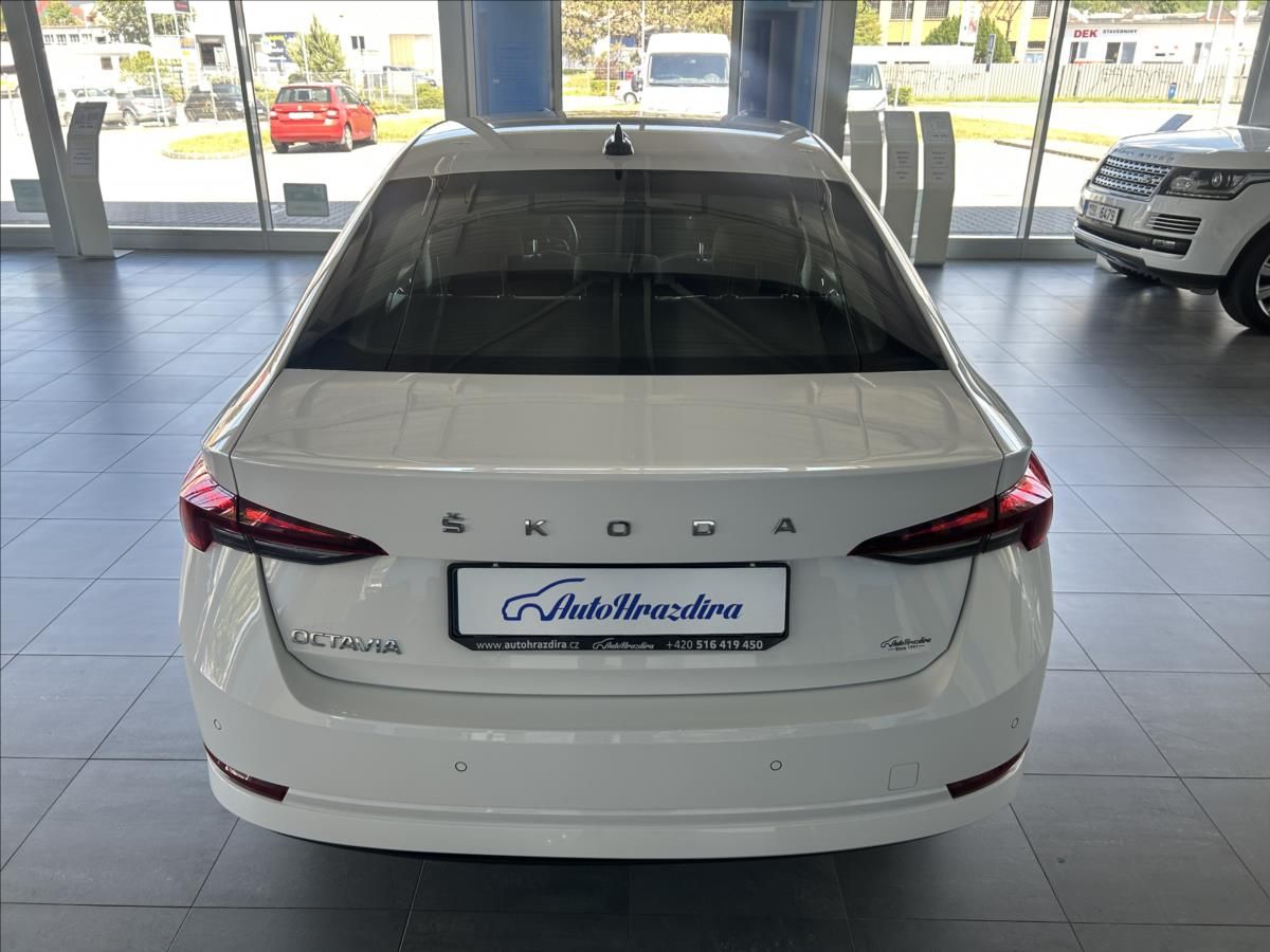 Škoda Octavia, 2,0   TDI 85kW,ČR,1.MAJITEL,DP - fotka 5