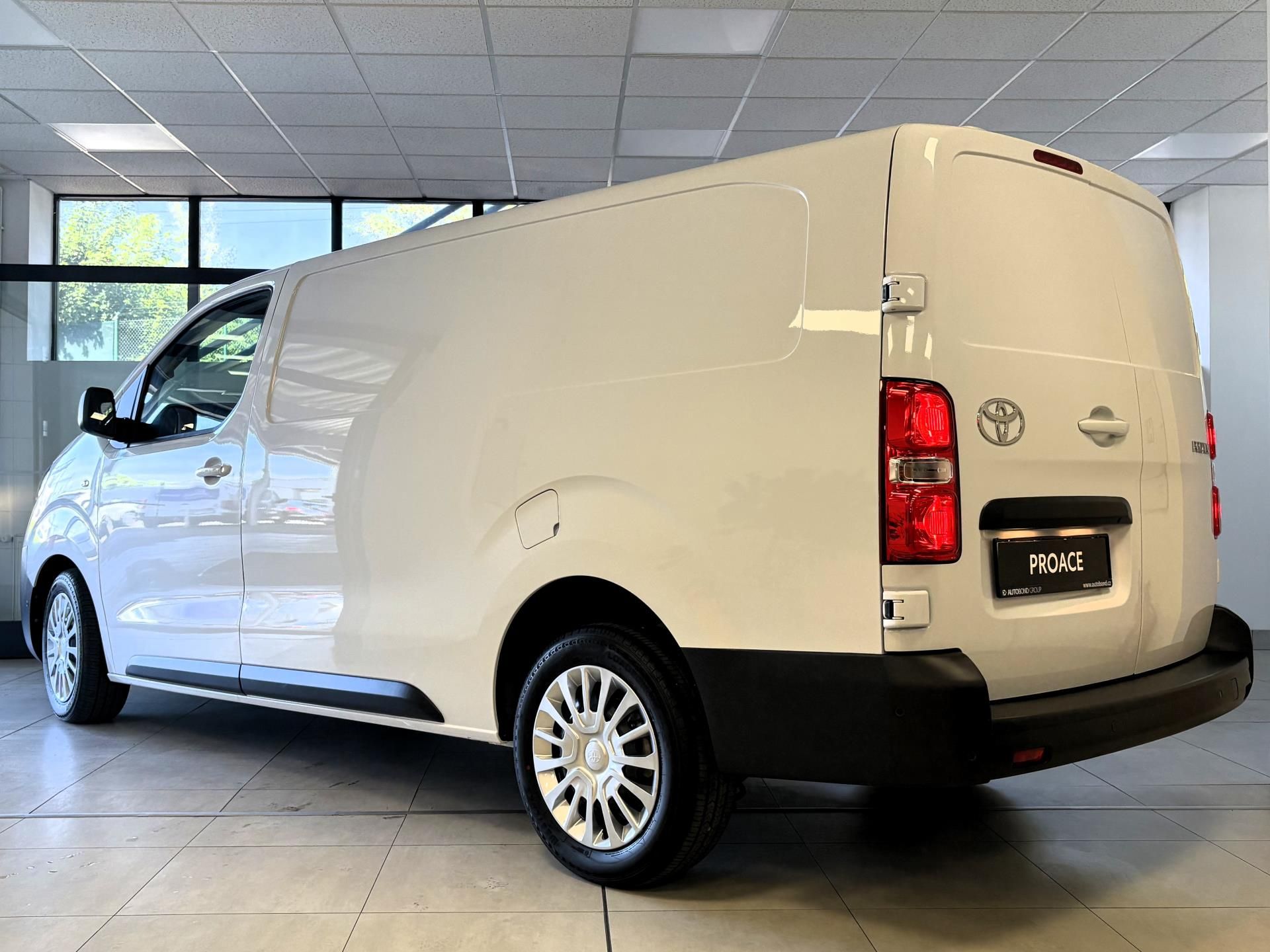 Toyota Proace, 2.2L Diesel,Active MultimediaN - fotka 5
