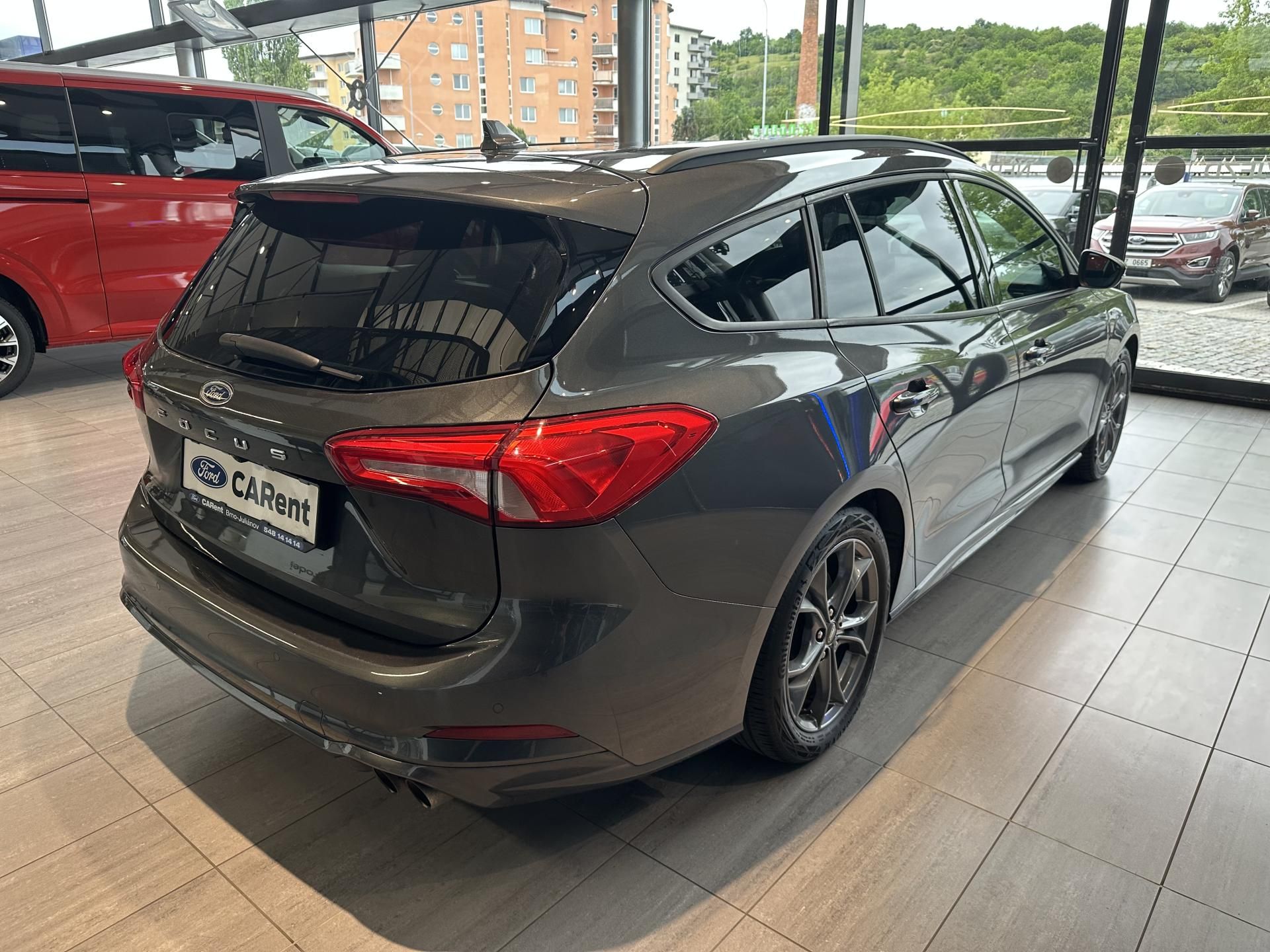 Ford Focus, ST-Line 1.5 EcoBoost 150k aut - fotka 4
