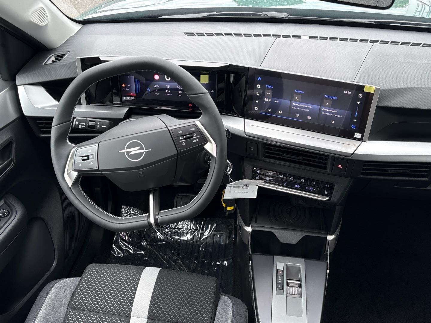 Opel Frontera, 1.2Hybrid Turbo 110k 81kW Edit - fotka 4