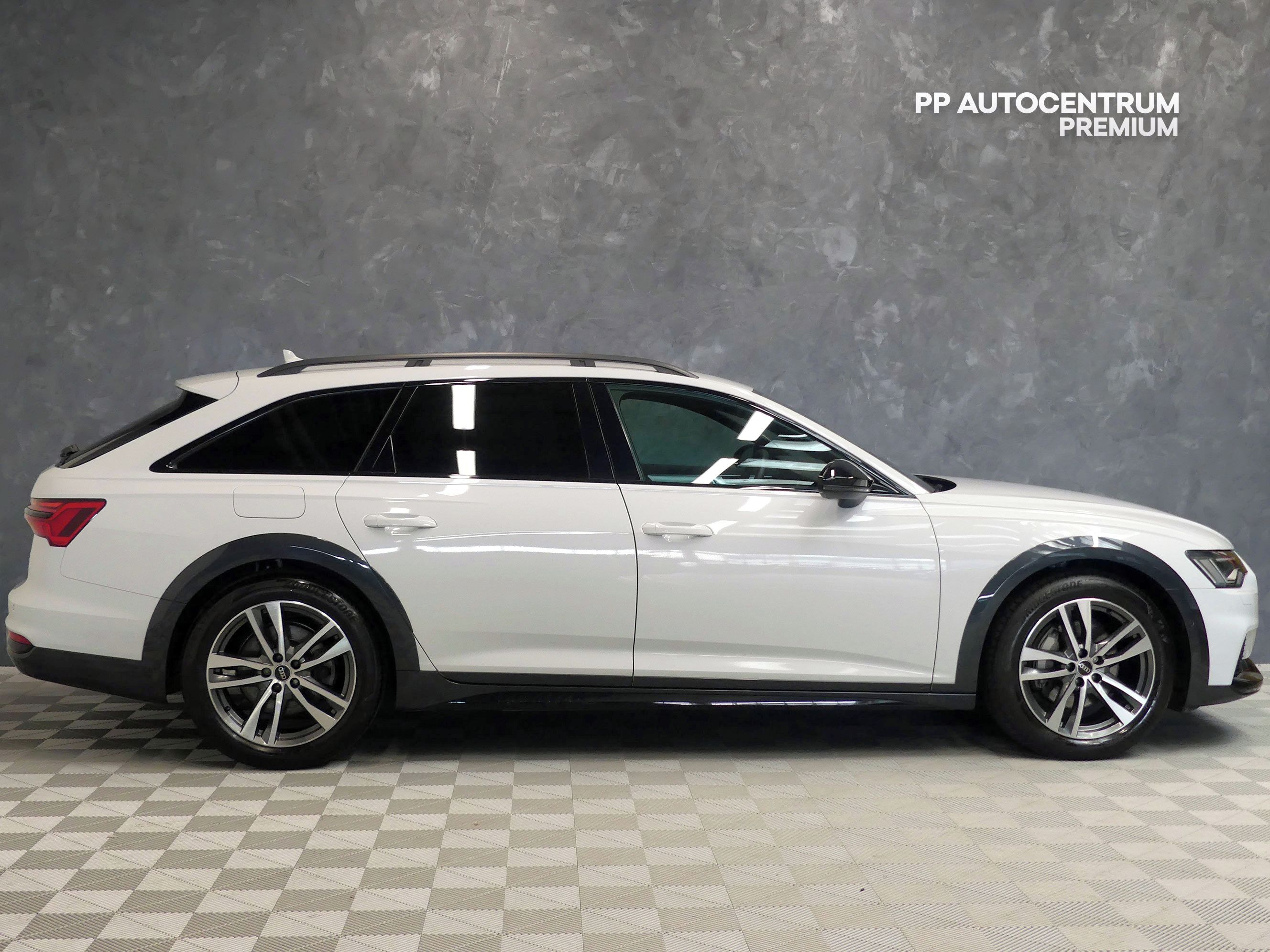 Audi A6 allroad, 40TDI 150kW S-tronic Quattro - fotka 5