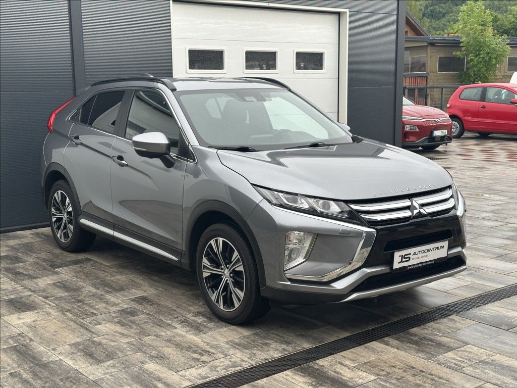 Mitsubishi Eclipse Cross, 2,2 DI-D 148PS Spirit+ A/T 4x4 - fotka 5