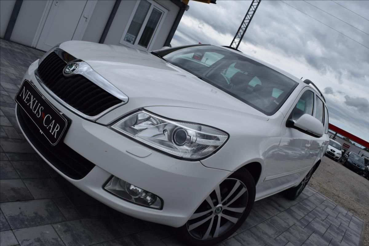 Škoda Octavia, 1,2 TSI 77KW 2XKOLA XENONY