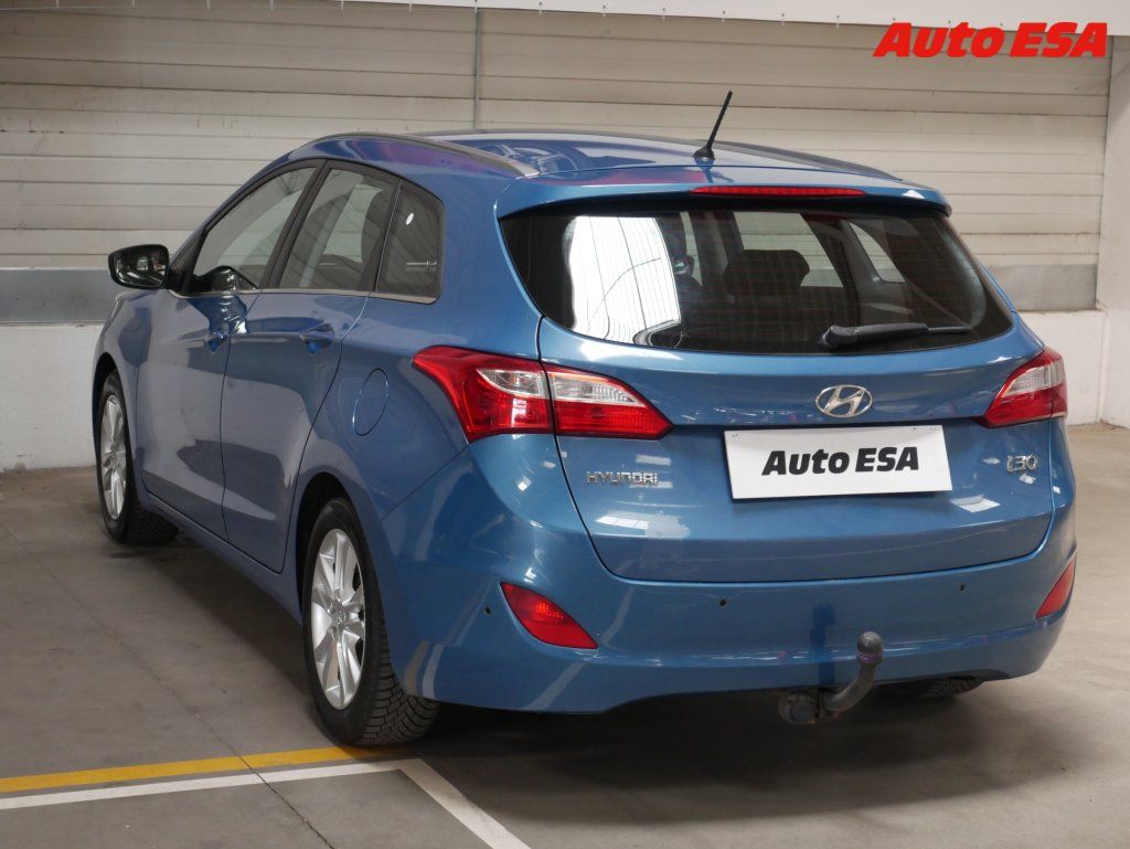 Hyundai i30, 1.6i,ČR - fotka 4