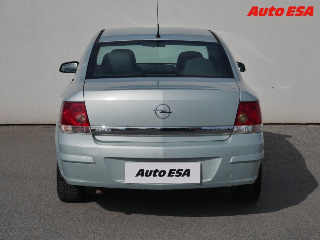 Opel Astra, 1.6i,ČR,AT,AC - fotka 5
