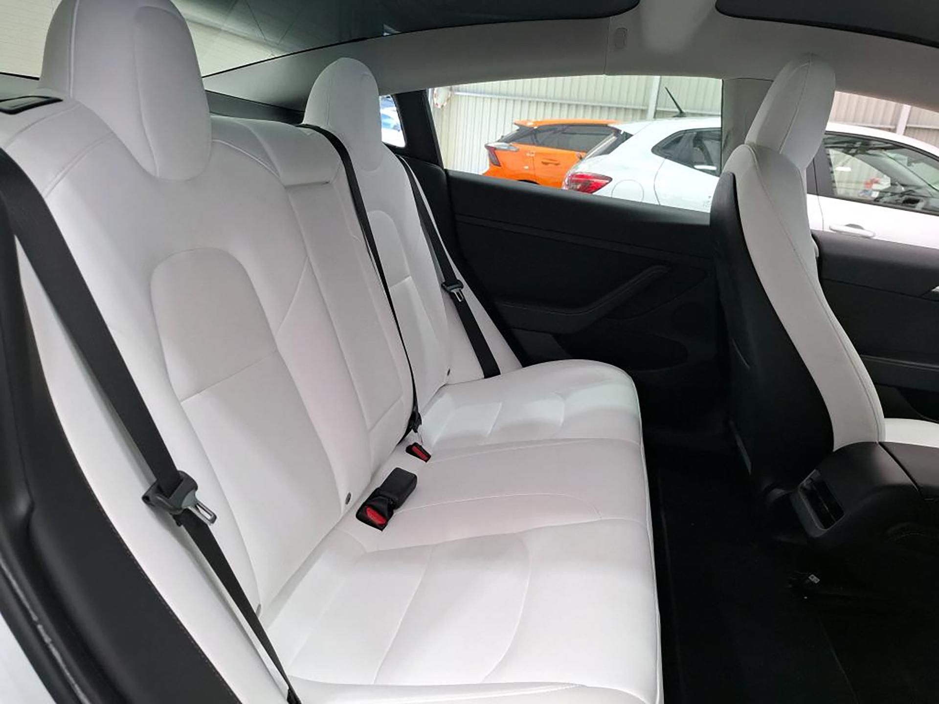 Tesla Model 3, SR+ Refresh | LFP - fotka 6