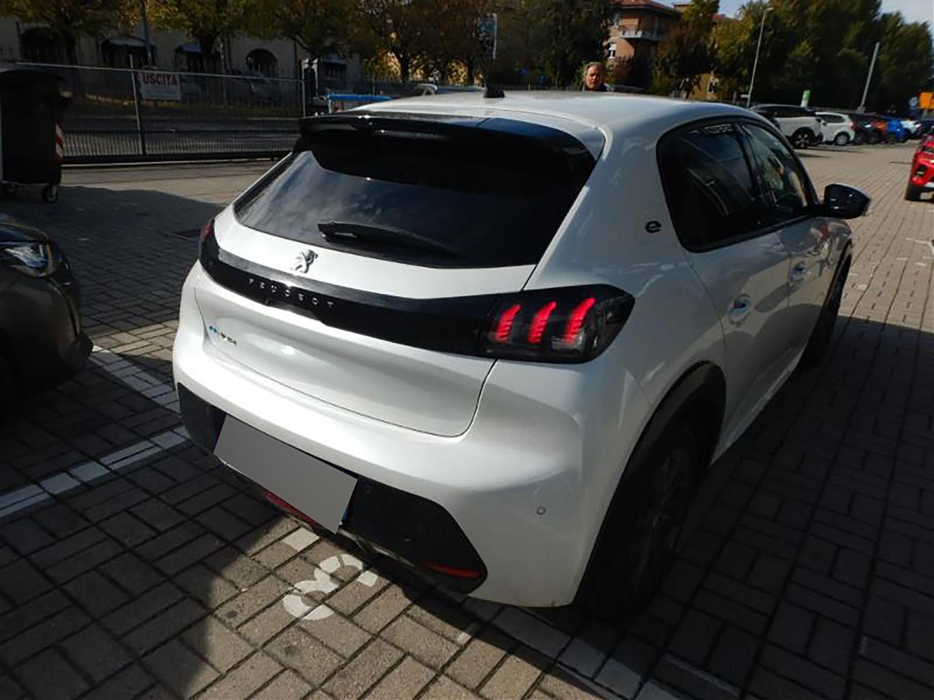 Peugeot 208, Allure Pack - fotka 5