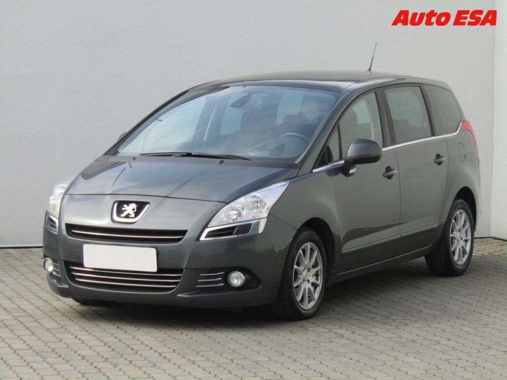 Peugeot 5008, 2.0 HDi - fotka 3