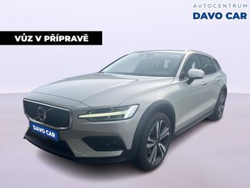 2,0 D4 AWD CZ Cross Country
