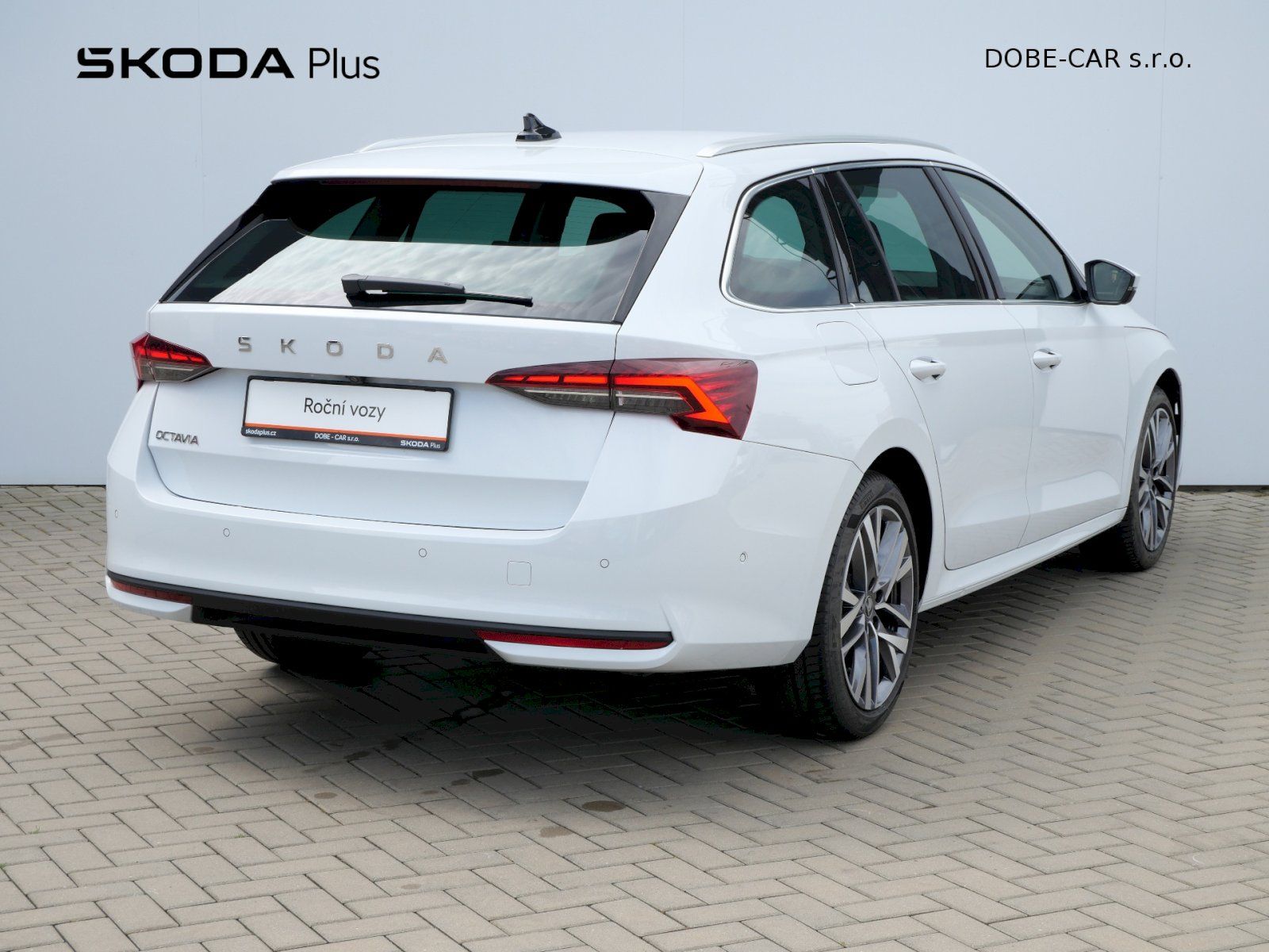 Škoda Octavia, Exclusive Selection DSG 2.0TDI - fotka 2