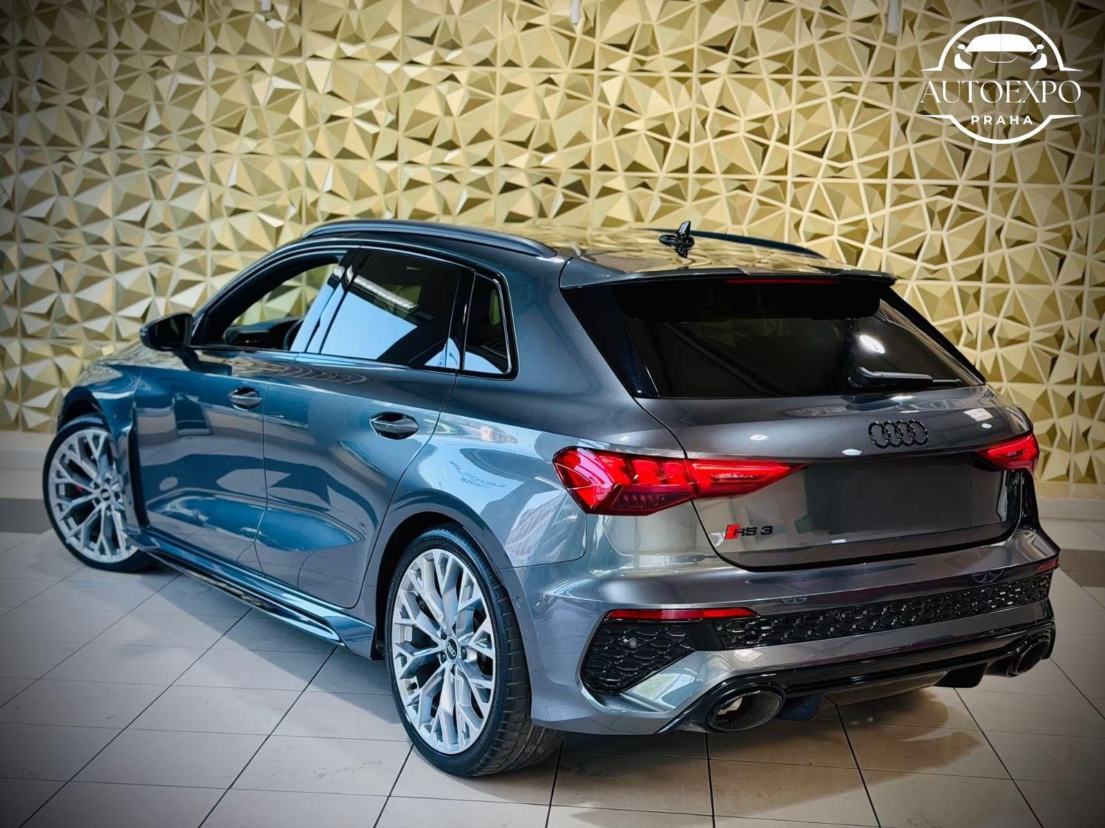 Audi RS3, Sportback 2.5 TFSI quattro| - fotka 5
