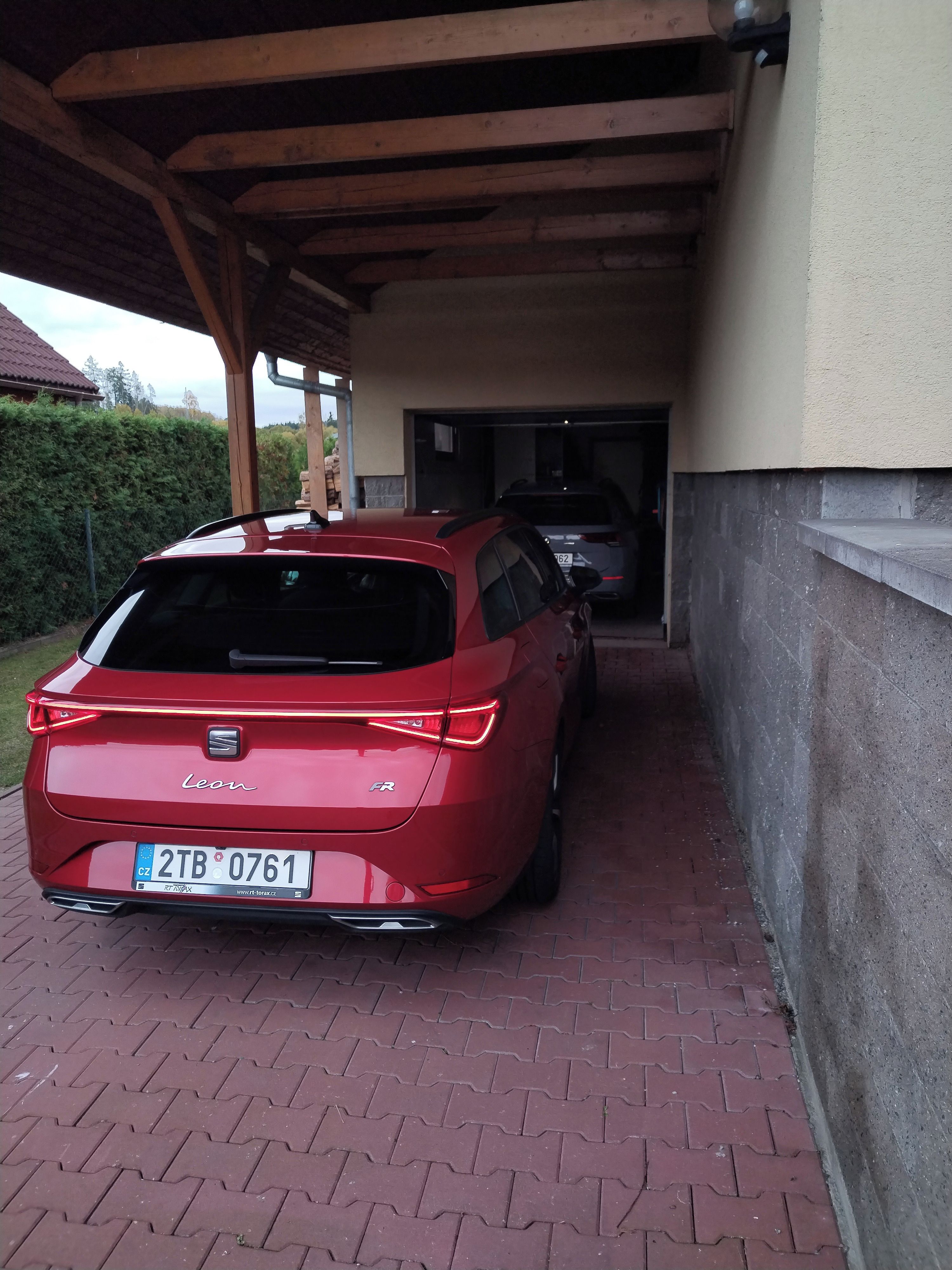 Seat Leon, SEAT LEON 1,5 FR 96 kW - fotka 5