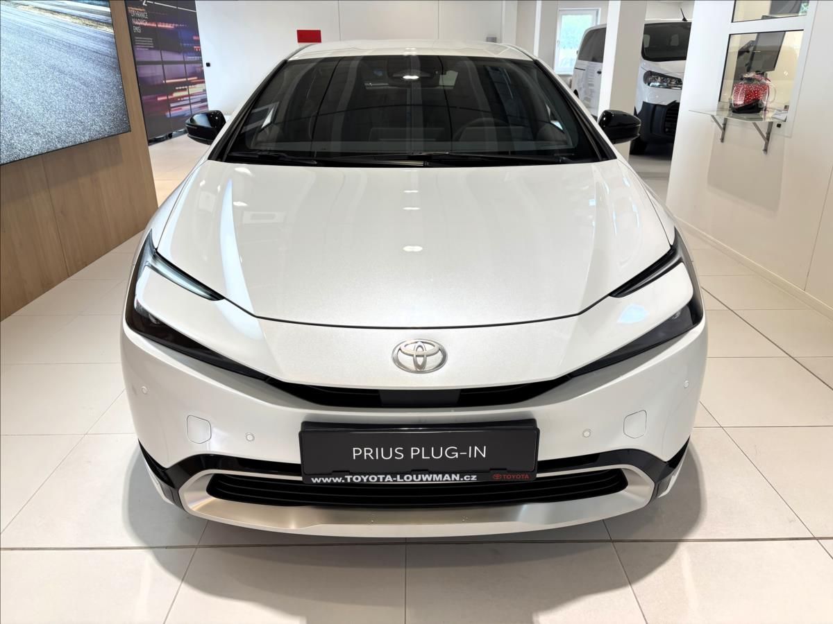 Toyota Prius, 2,0   Prestige PHEV - fotka 2