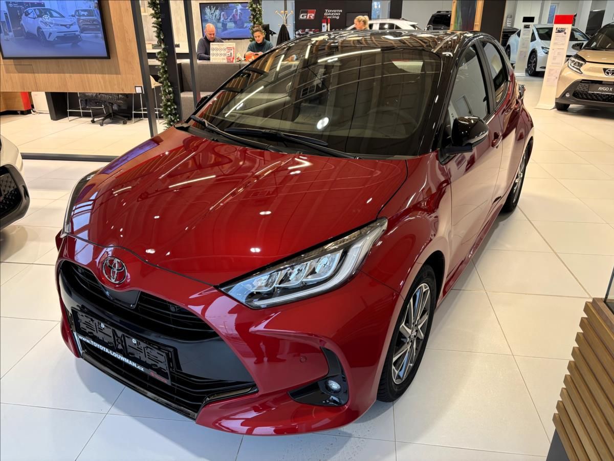 Toyota Yaris, 1,5   Executive HEV 130 CVT - fotka 3