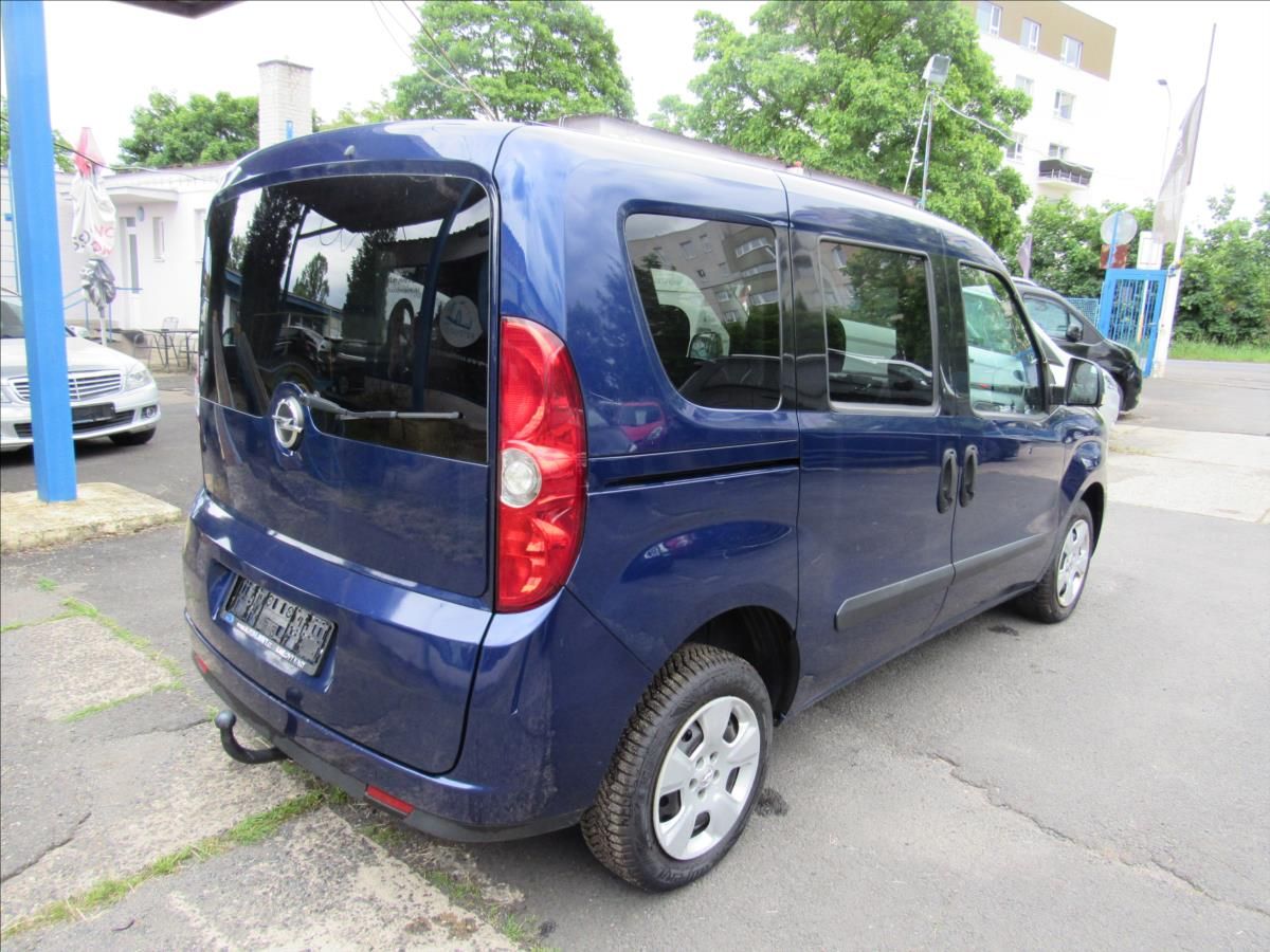 Opel Combo, 1,6 CDTi 77kW - fotka 6